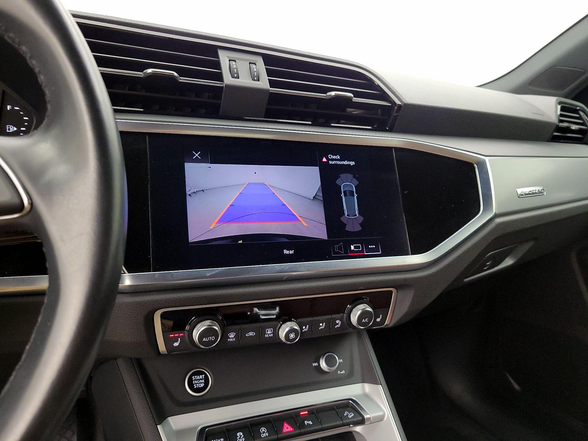 Thumbnail: 2022 Audi Q3 - 13