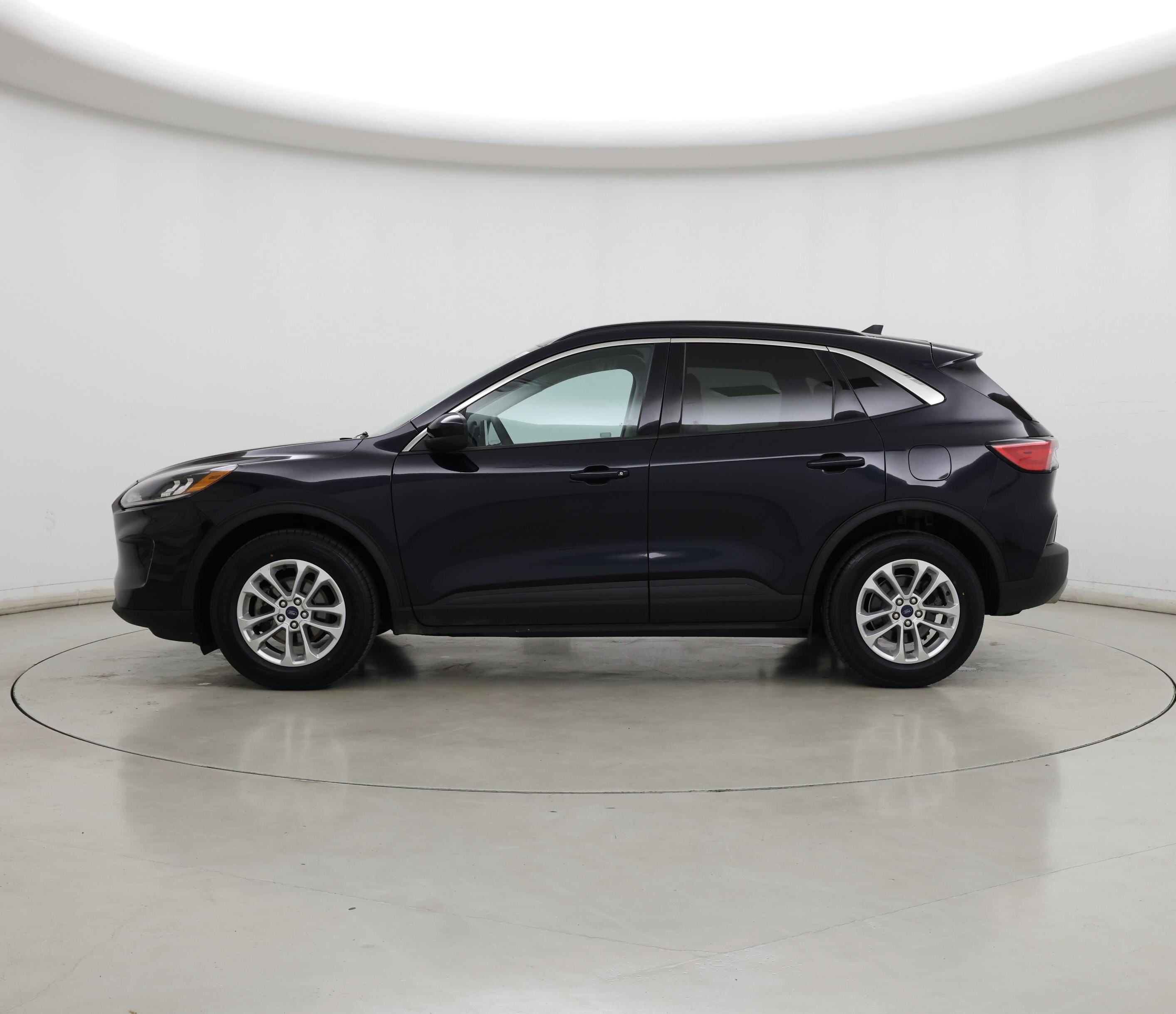 Thumbnail: 2021 Ford Escape - 3