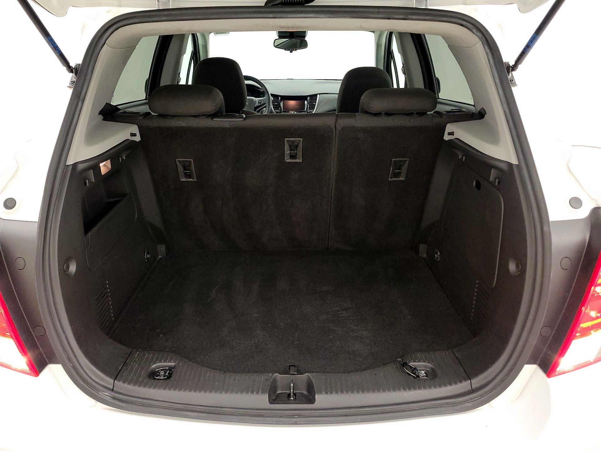 Thumbnail: 2021 Chevrolet Trax - 20