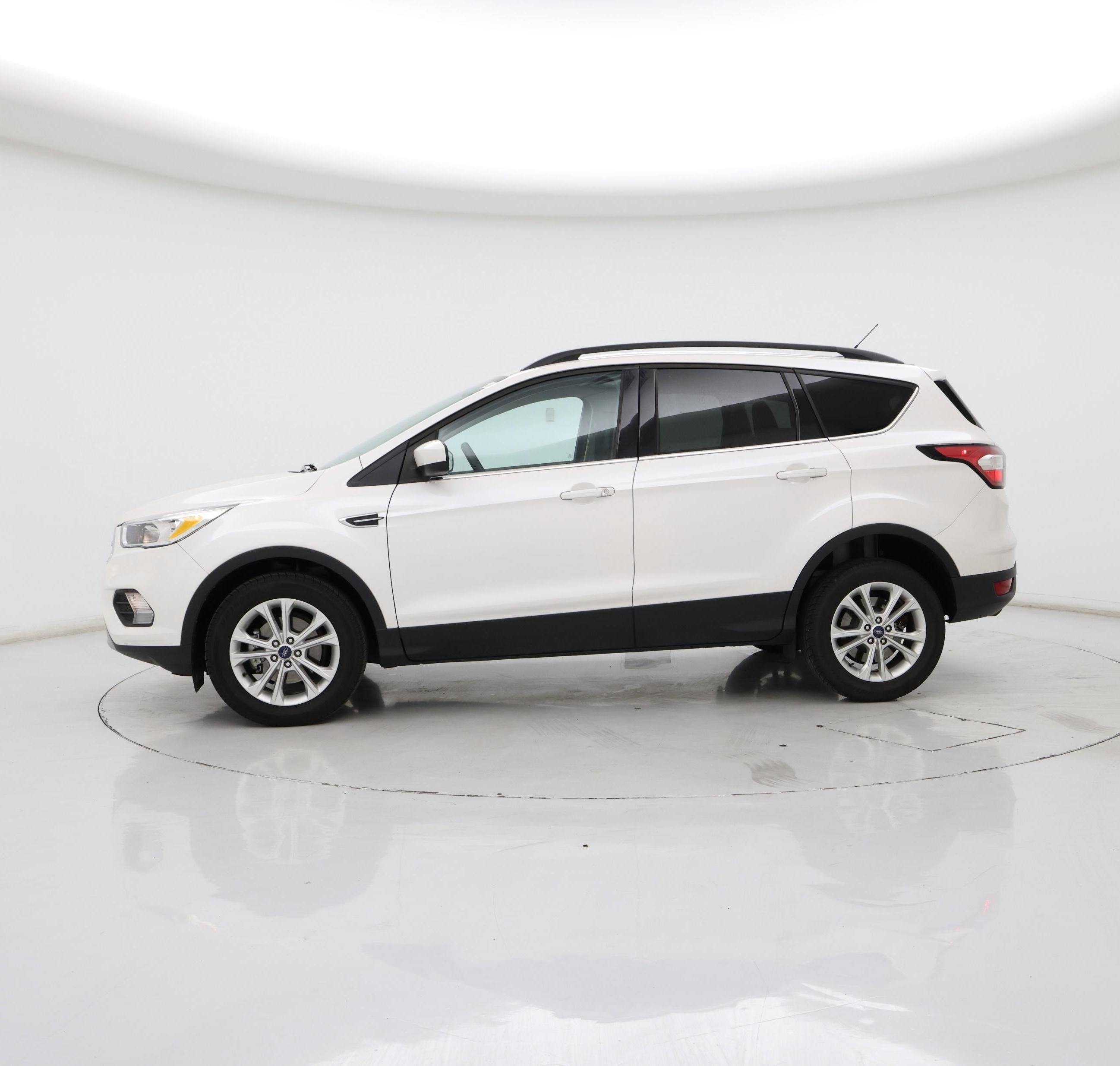 Thumbnail: 2018 Ford Escape - 3