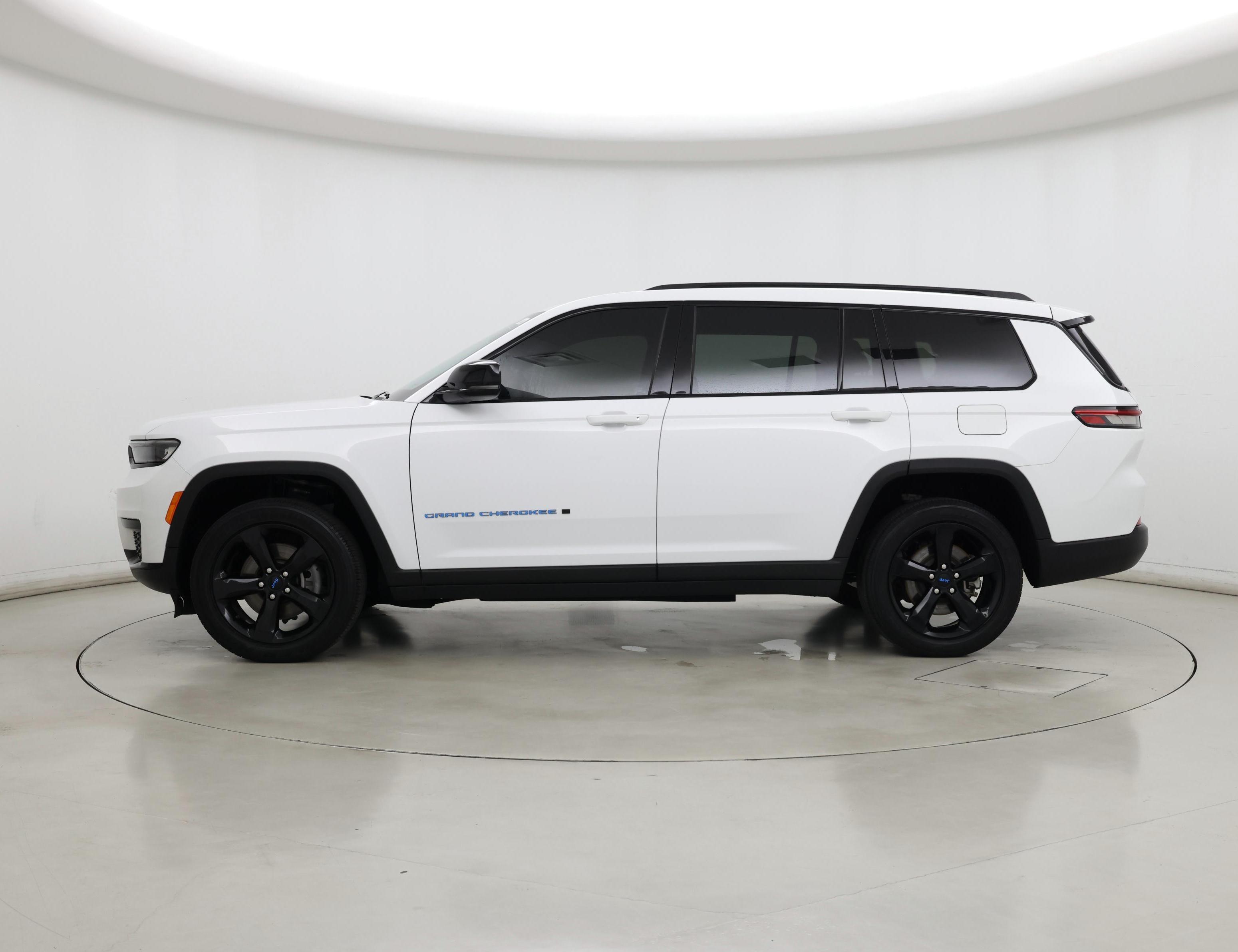 Thumbnail: 2023 Jeep Grand Cherokee L - 3