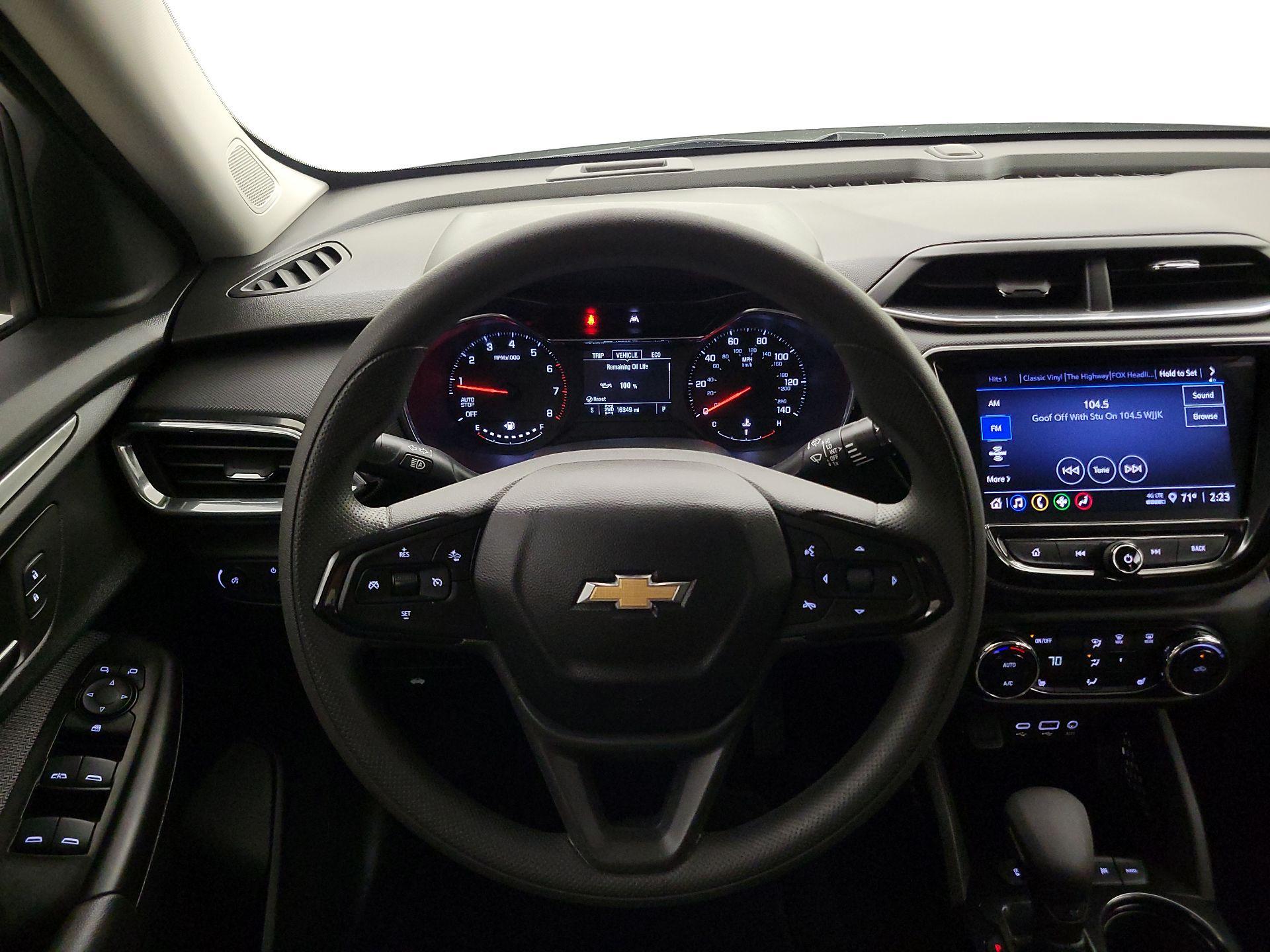 Thumbnail: 2023 Chevrolet TrailBlazer - 10