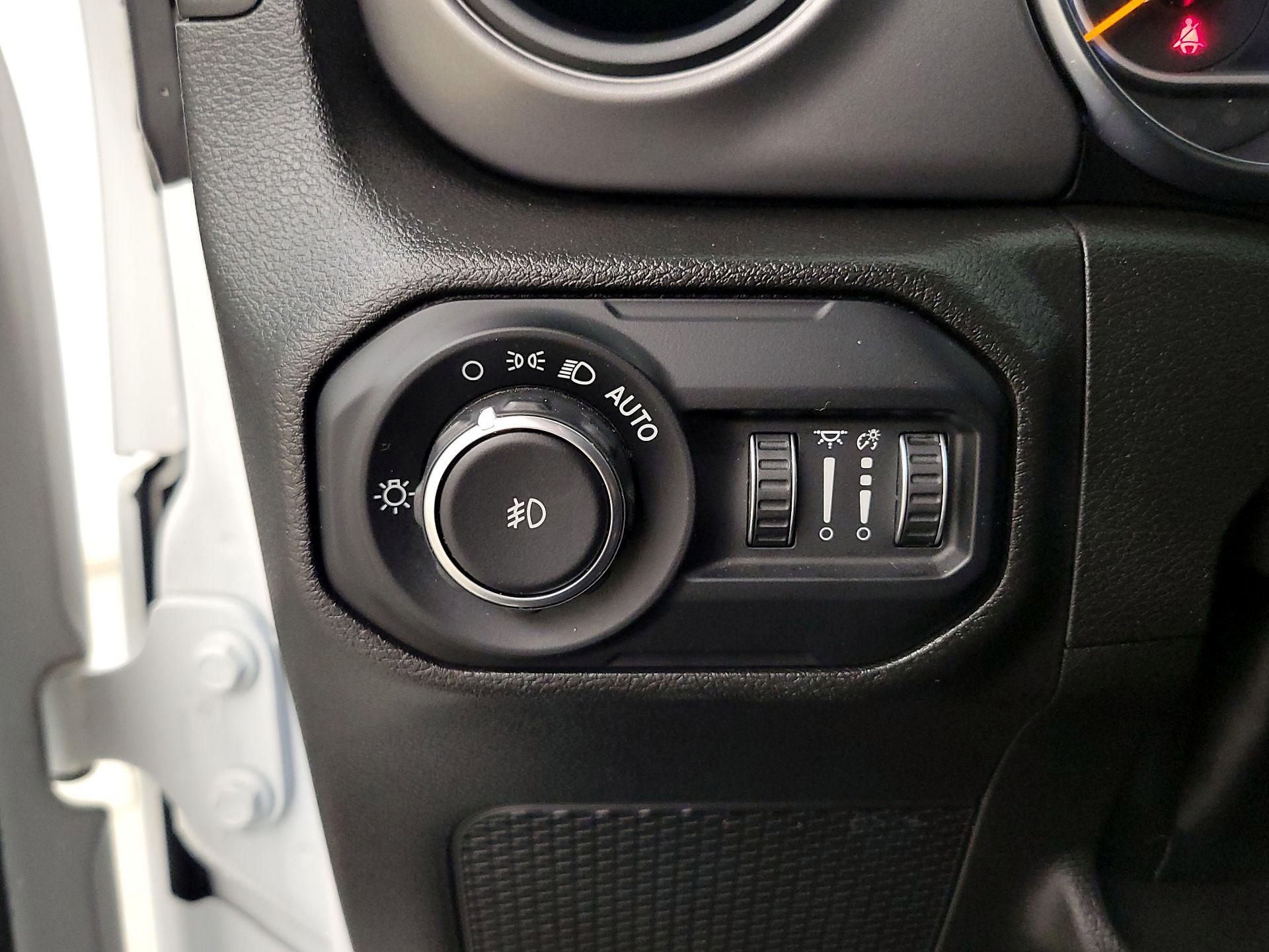 Thumbnail: 2022 Jeep Wrangler - 13