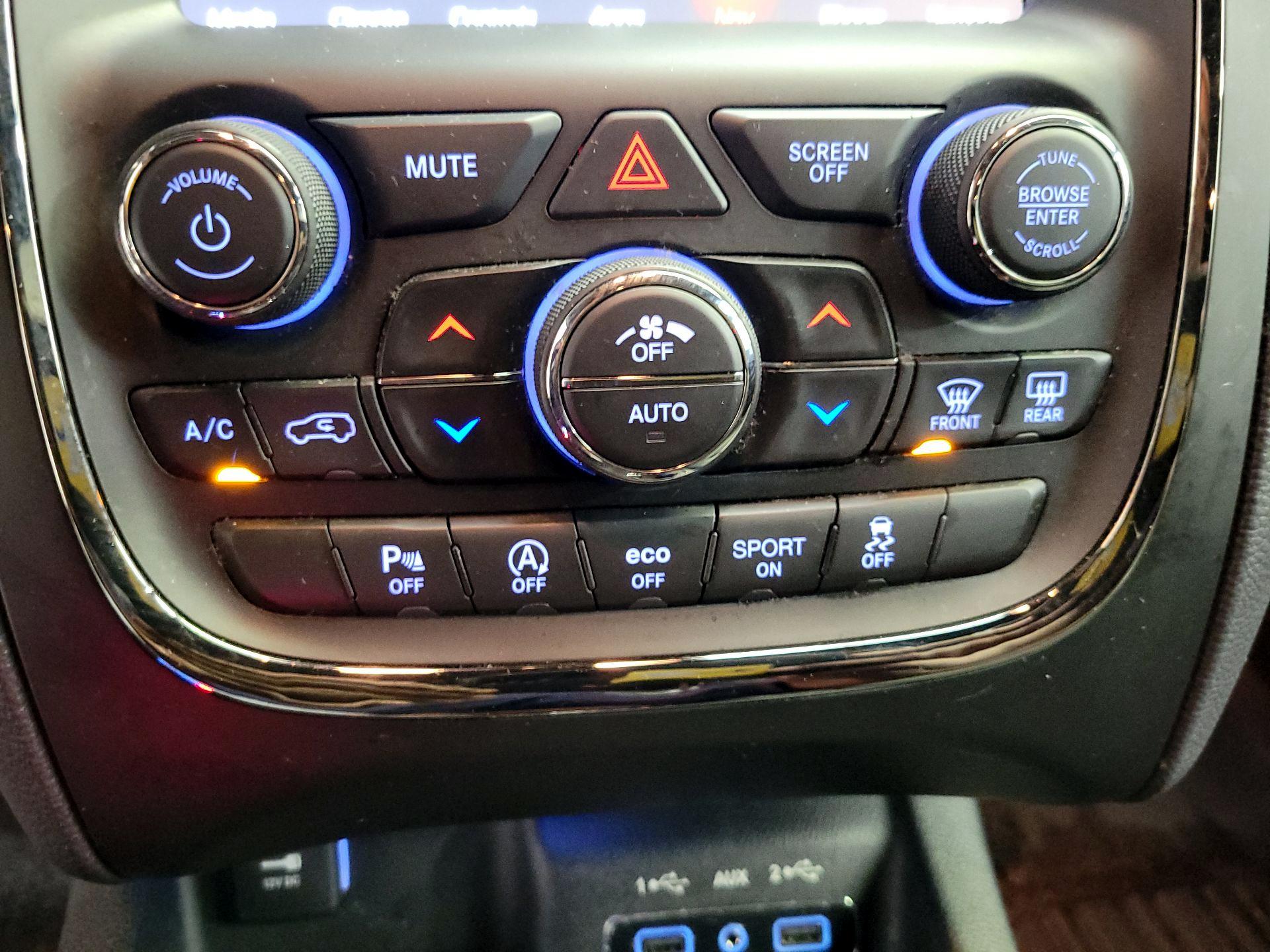 Thumbnail: 2020 Dodge Durango - 17