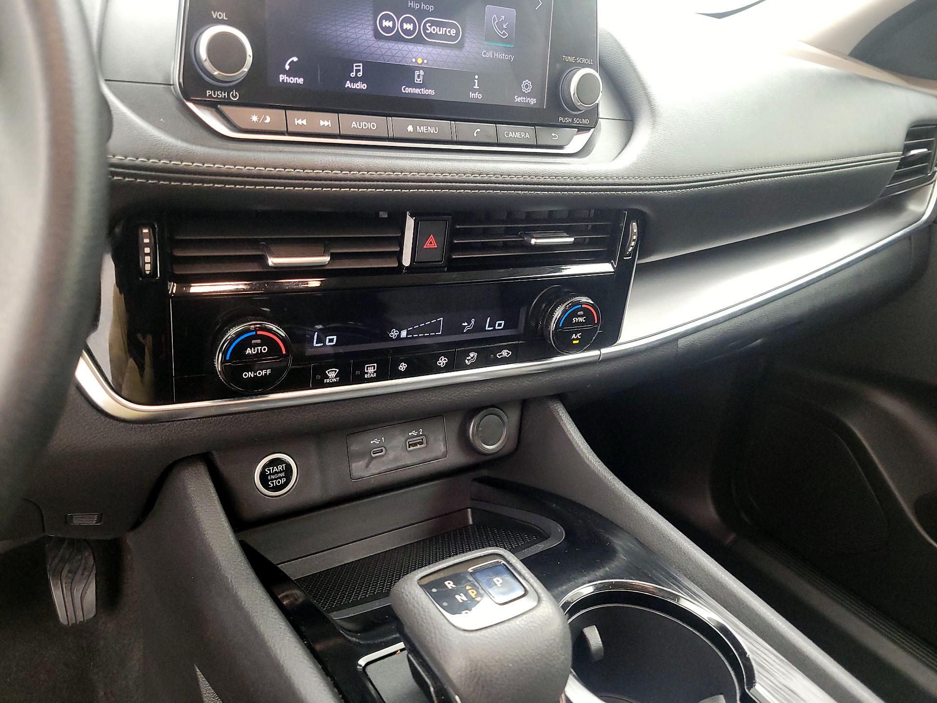 Thumbnail: 2022 Nissan Rogue - 15