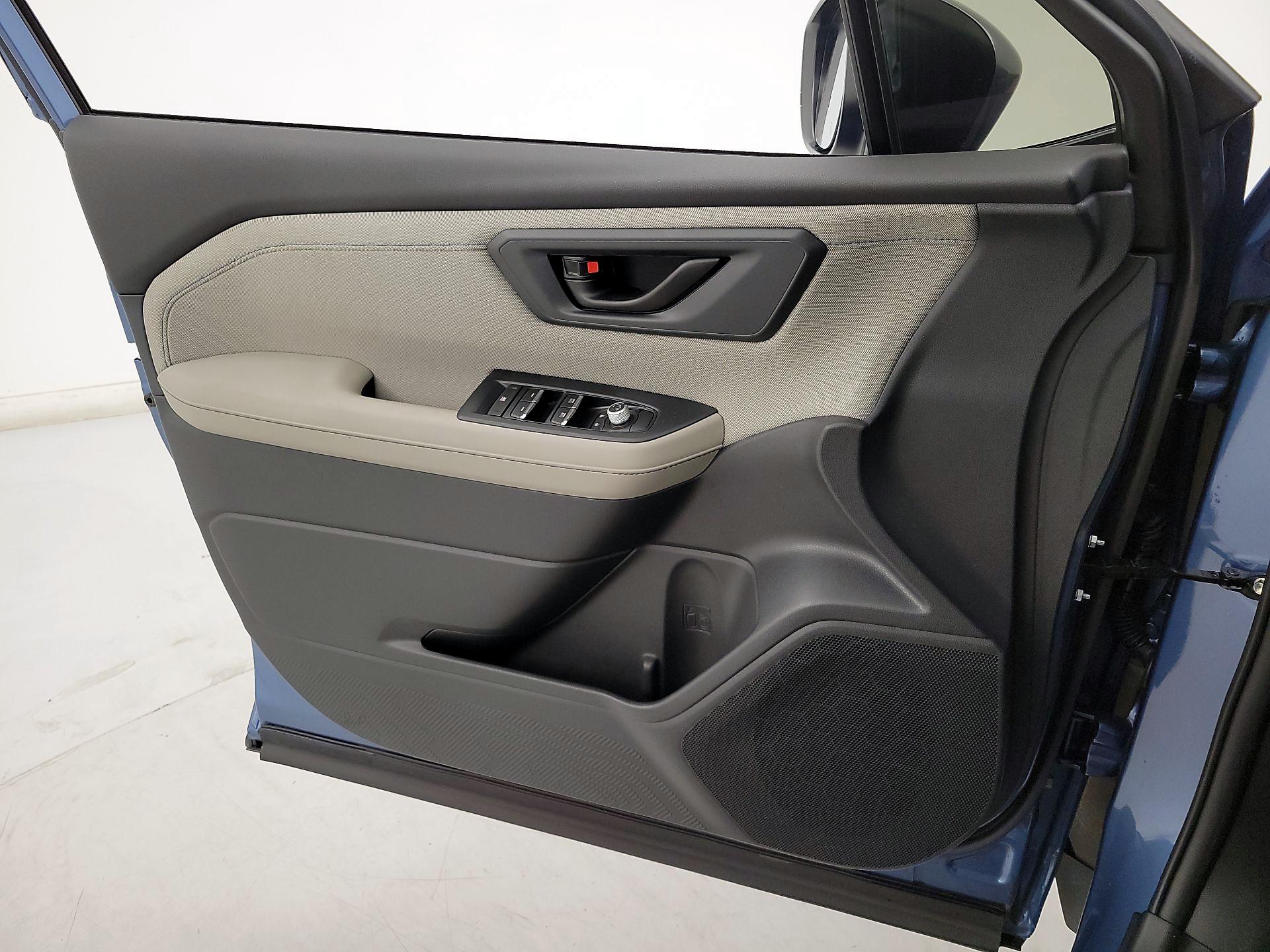 Thumbnail: 2025 Subaru Forester - 12