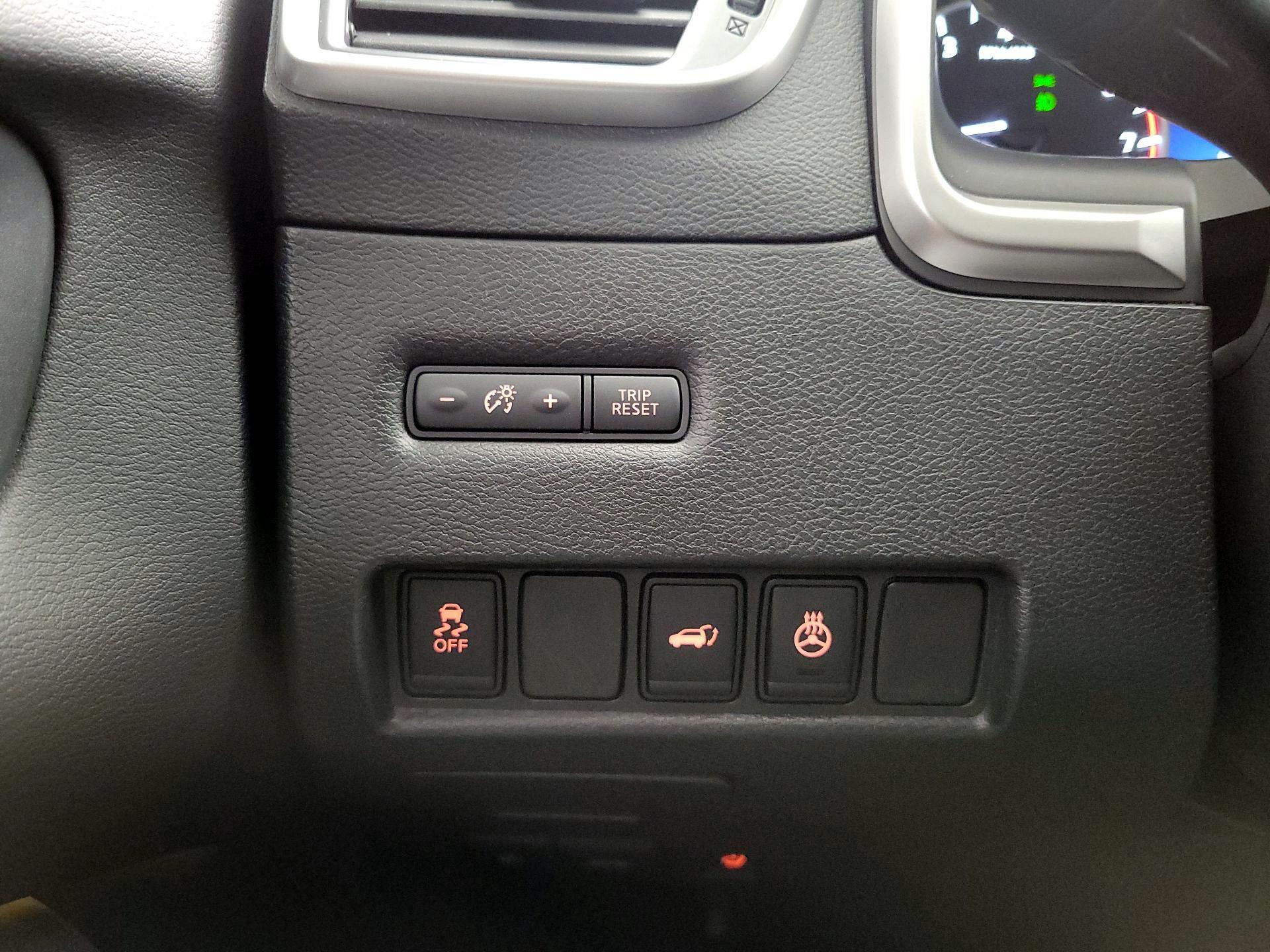 Thumbnail: 2015 Nissan Murano - 13