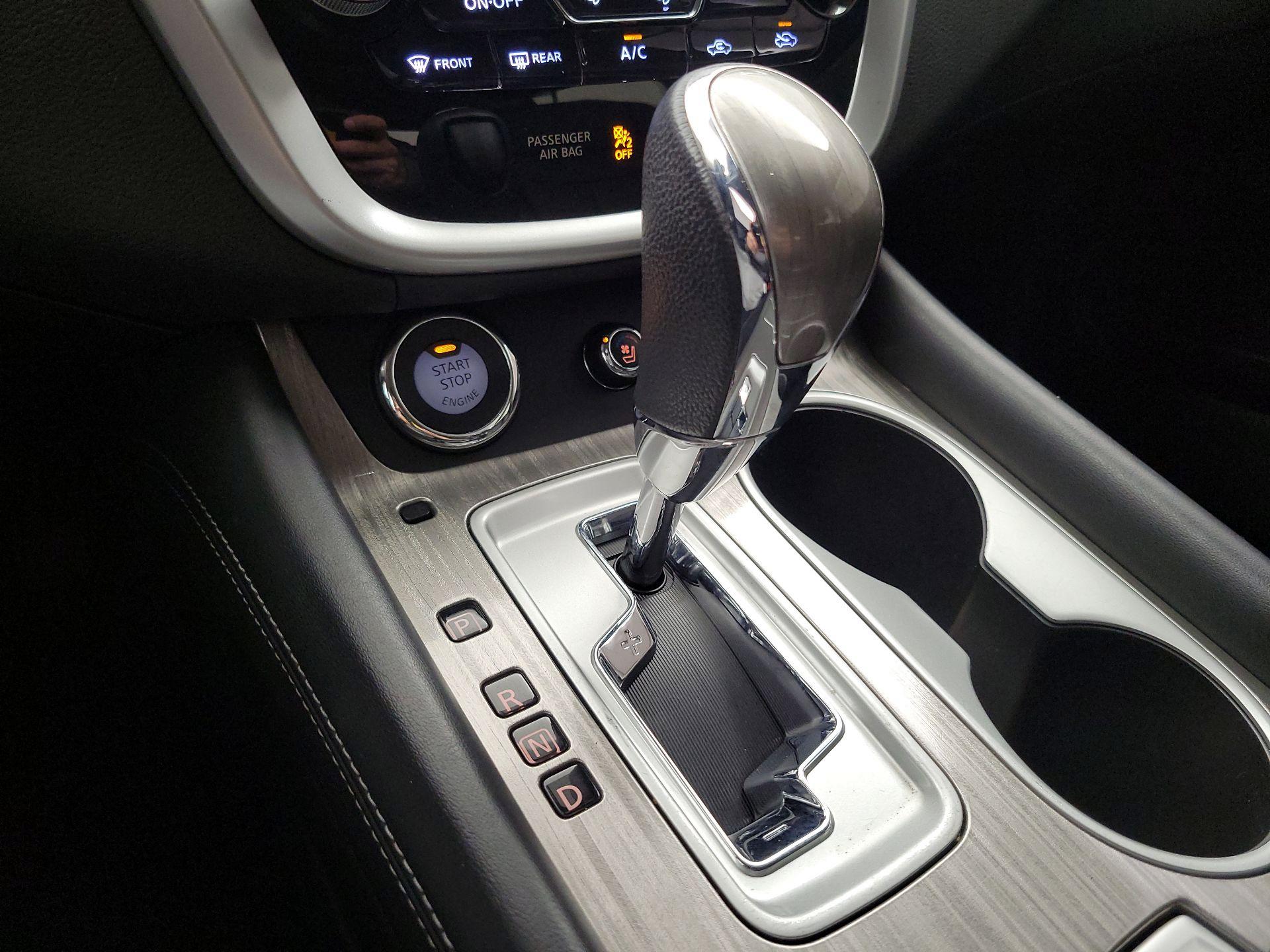 Thumbnail: 2015 Nissan Murano - 17