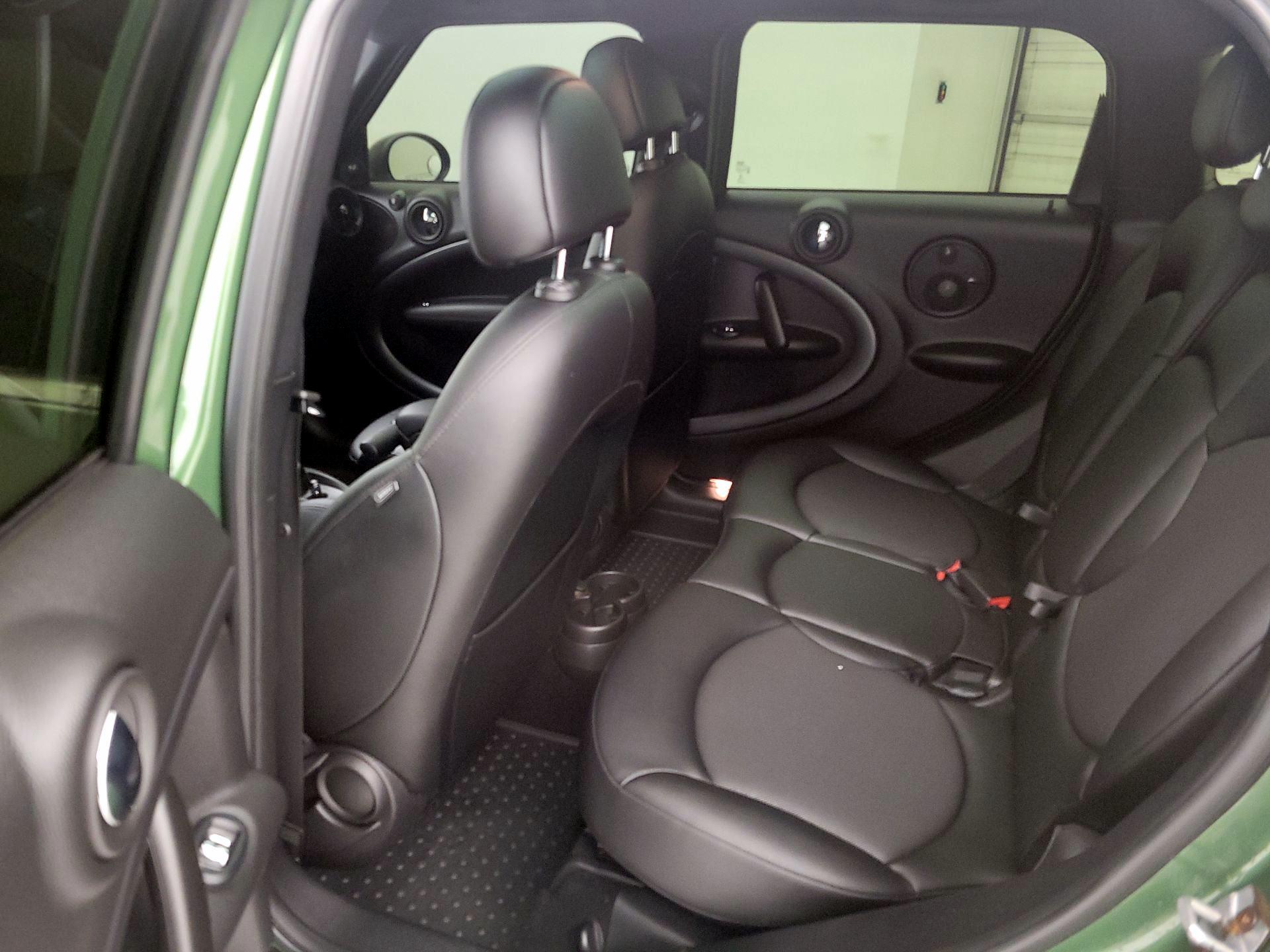 Thumbnail: 2015 MINI Cooper Countryman - 16