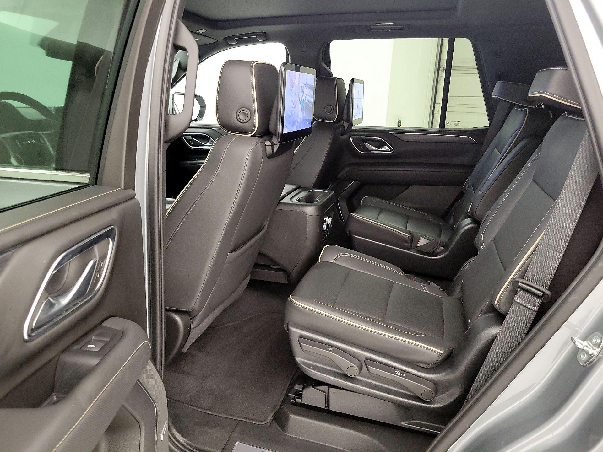 Thumbnail: 2023 GMC Yukon - 17