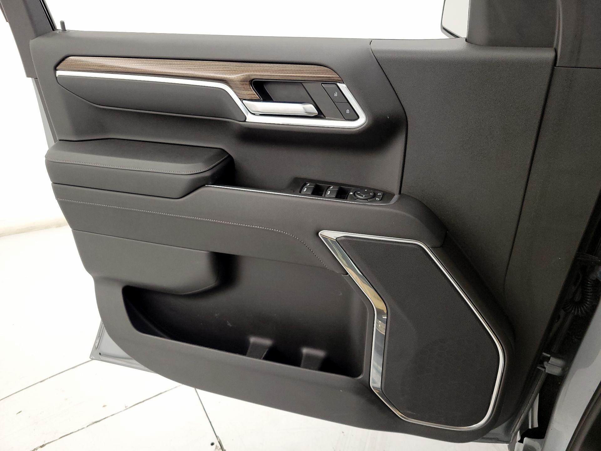 Thumbnail: 2023 Chevrolet Silverado 1500 - 12