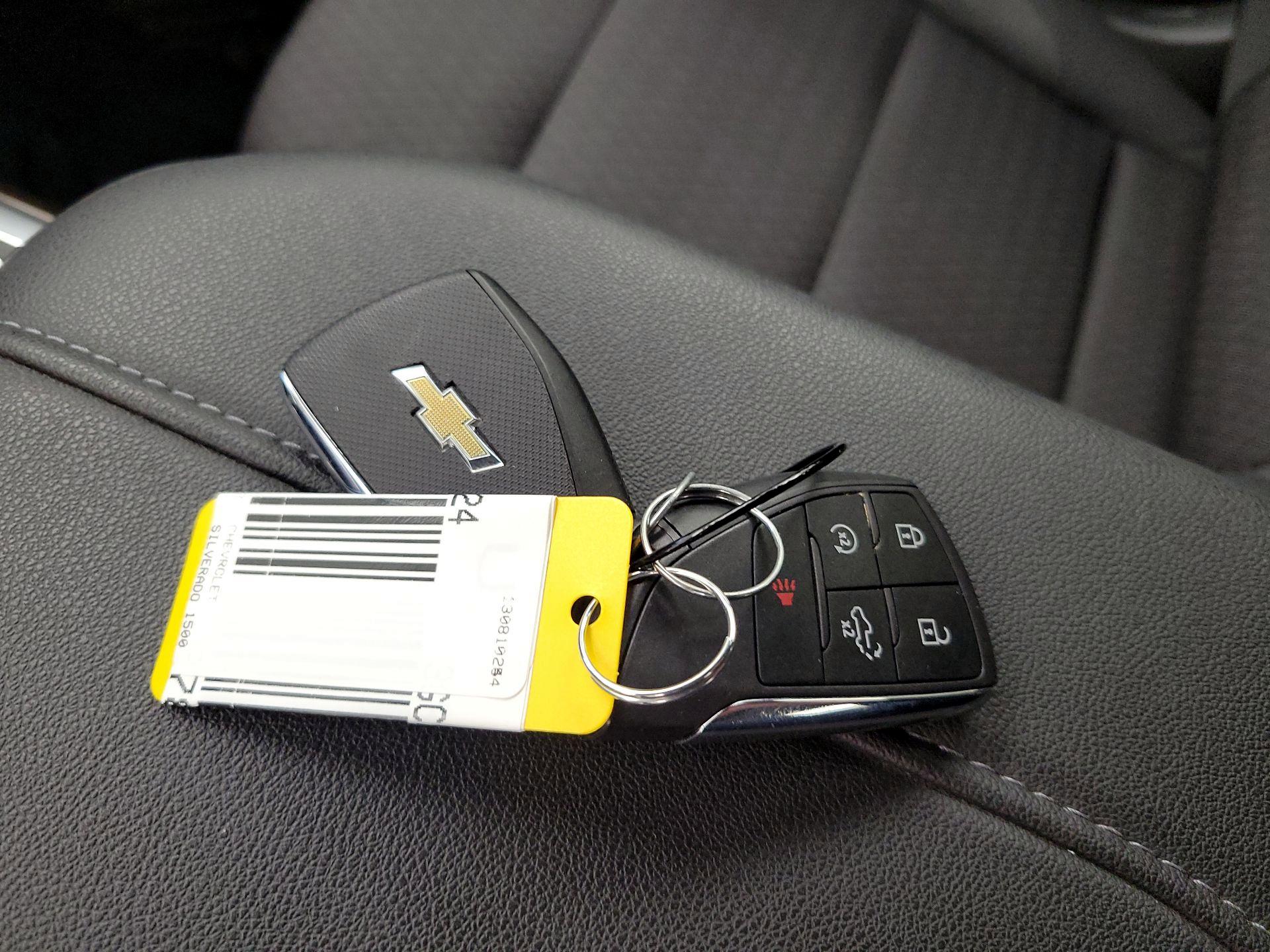 Thumbnail: 2023 Chevrolet Silverado 1500 - 20