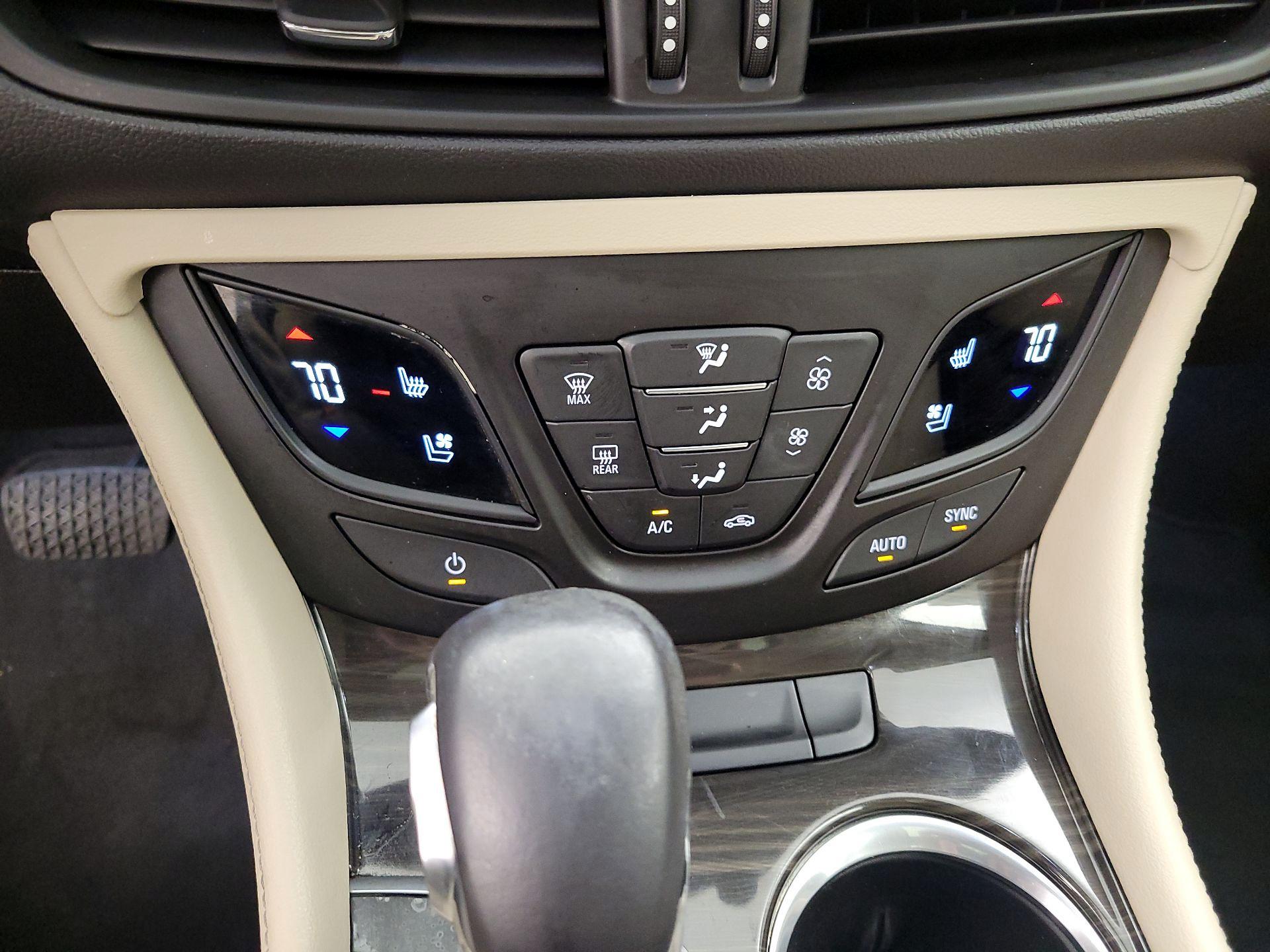 Thumbnail: 2020 Buick Envision - 17