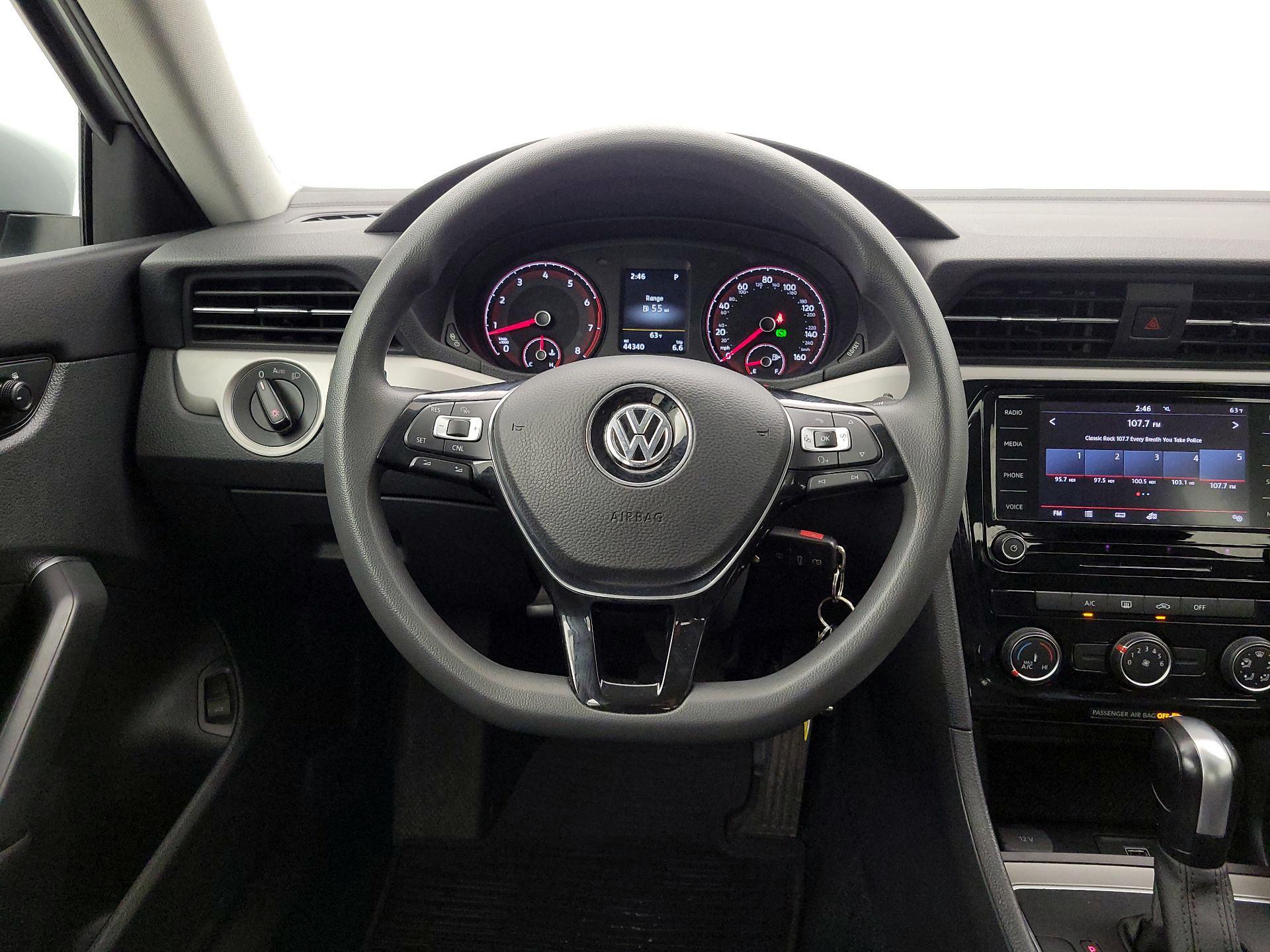 Thumbnail: 2020 Volkswagen Passat - 10
