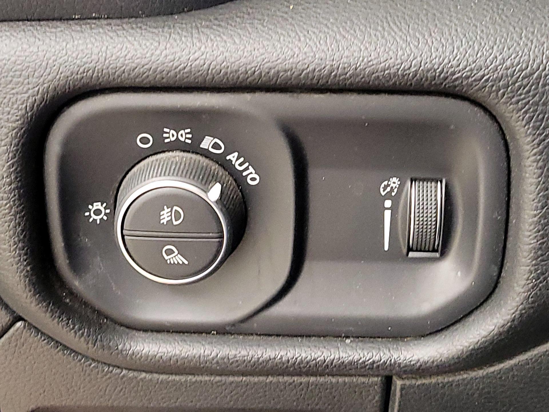 Thumbnail: 2023 RAM 1500 - 13