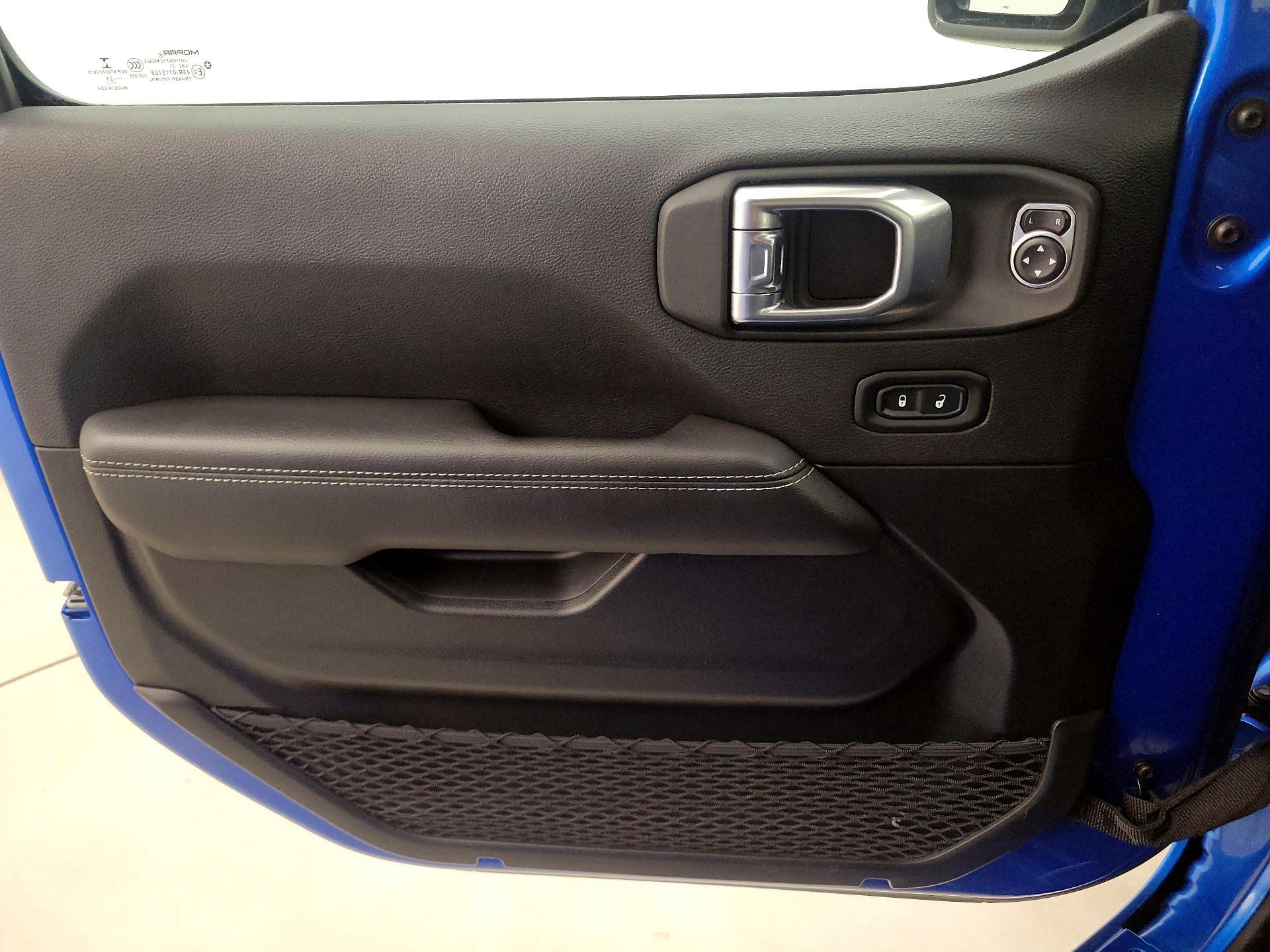 Thumbnail: 2021 Jeep Wrangler - 12