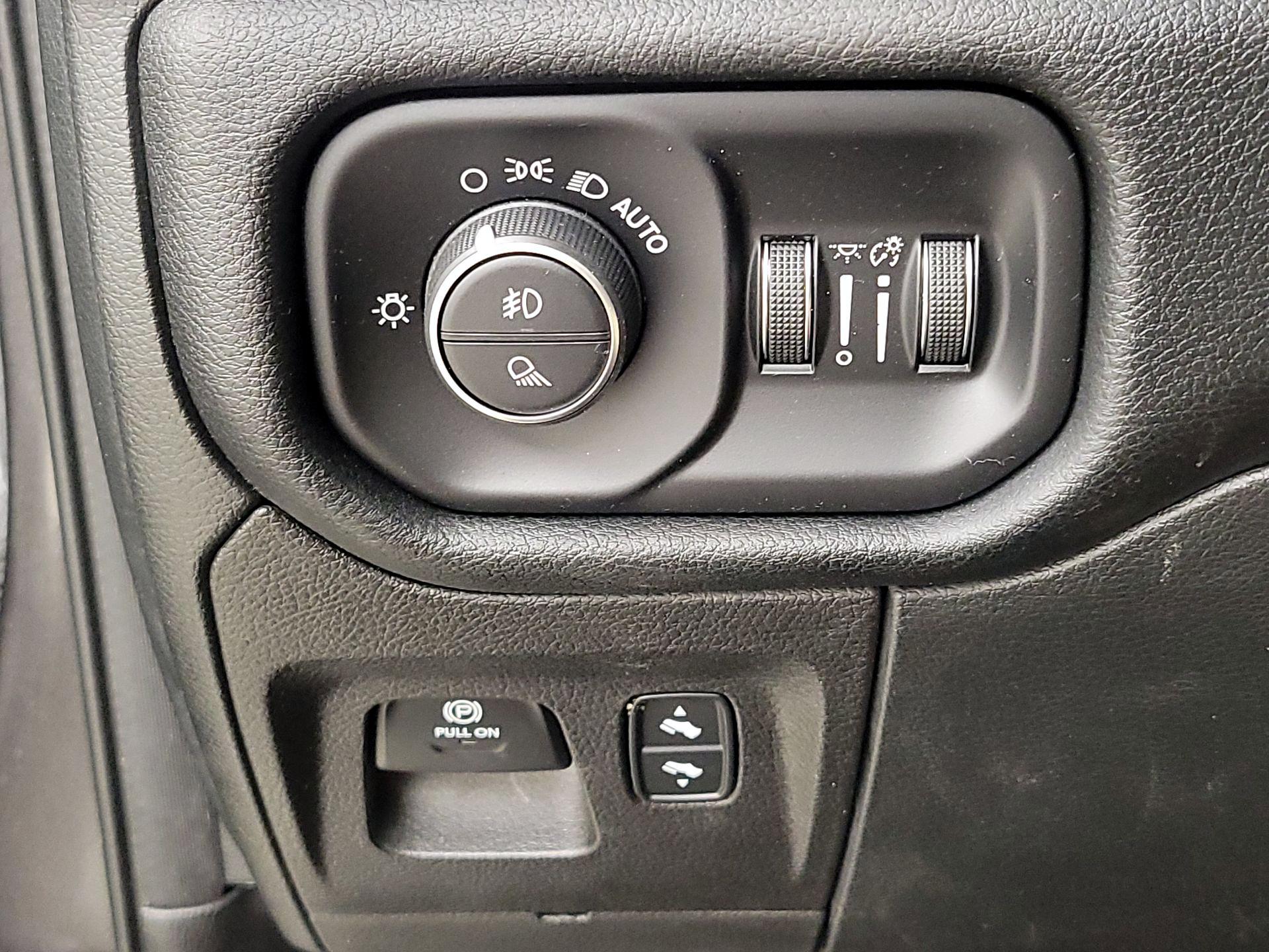 Thumbnail: 2022 RAM 1500 - 13