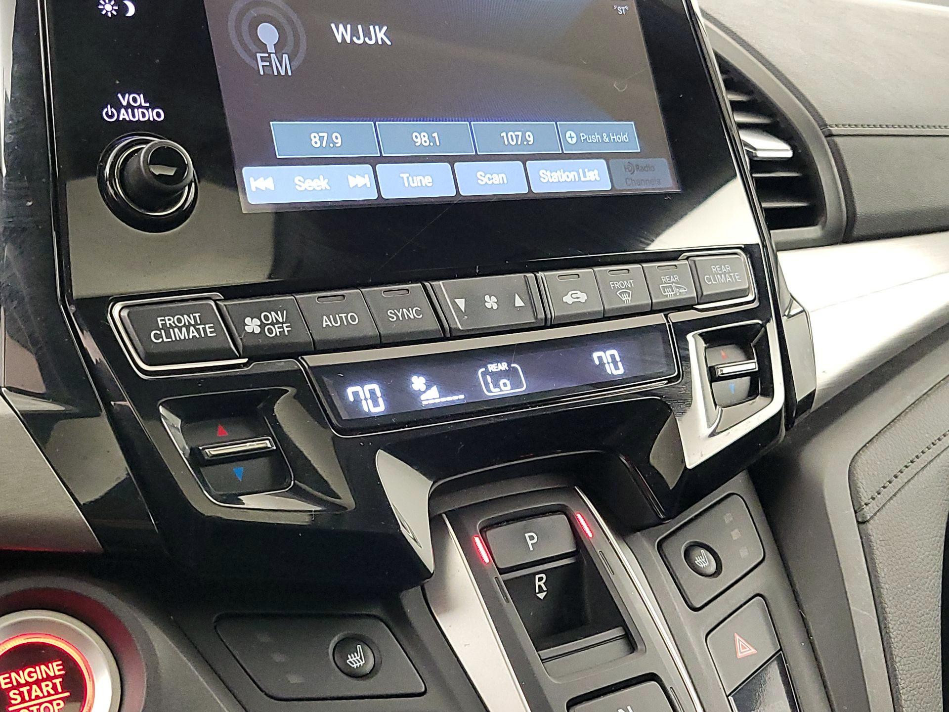 Thumbnail: 2023 Honda Odyssey - 16