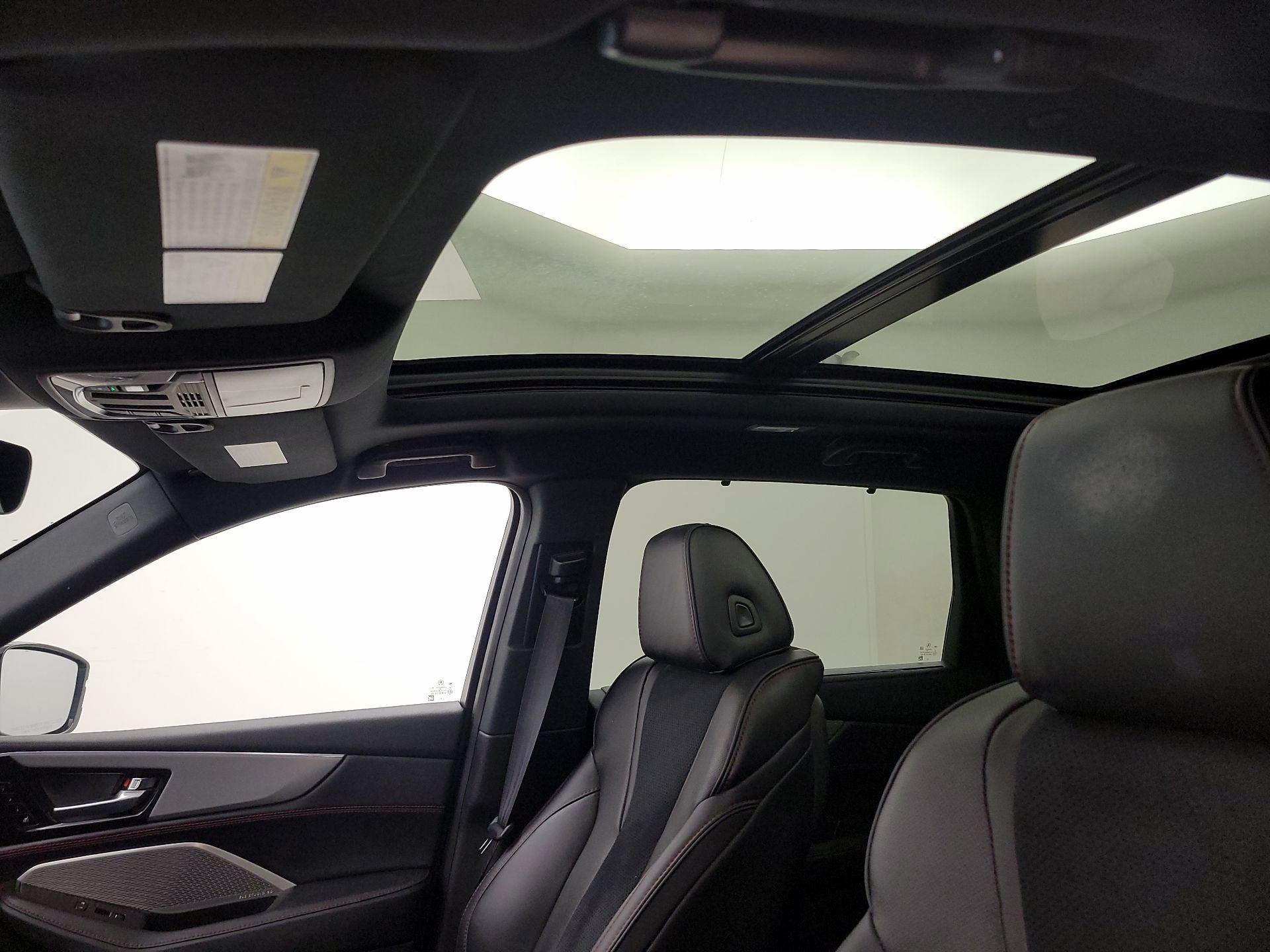 Thumbnail: 2023 Acura MDX - 20