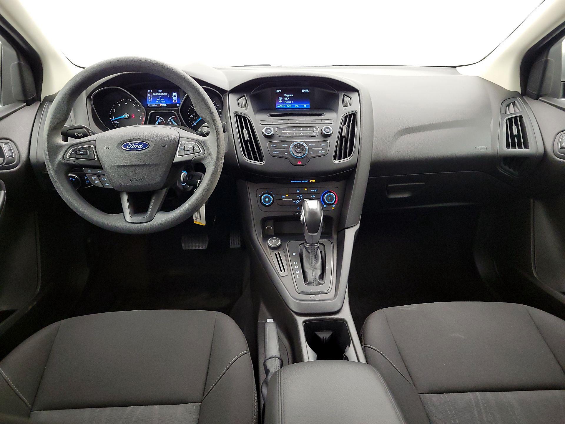 Thumbnail: 2016 Ford Focus - 9