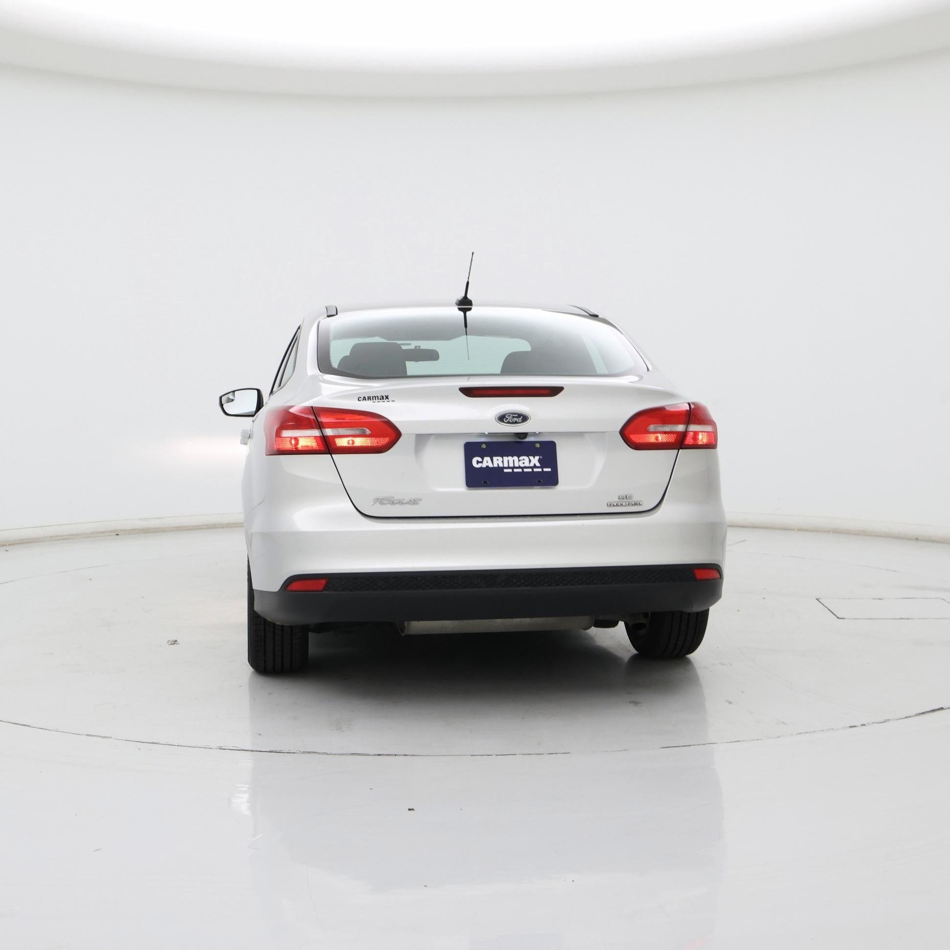 Thumbnail: 2016 Ford Focus - 6
