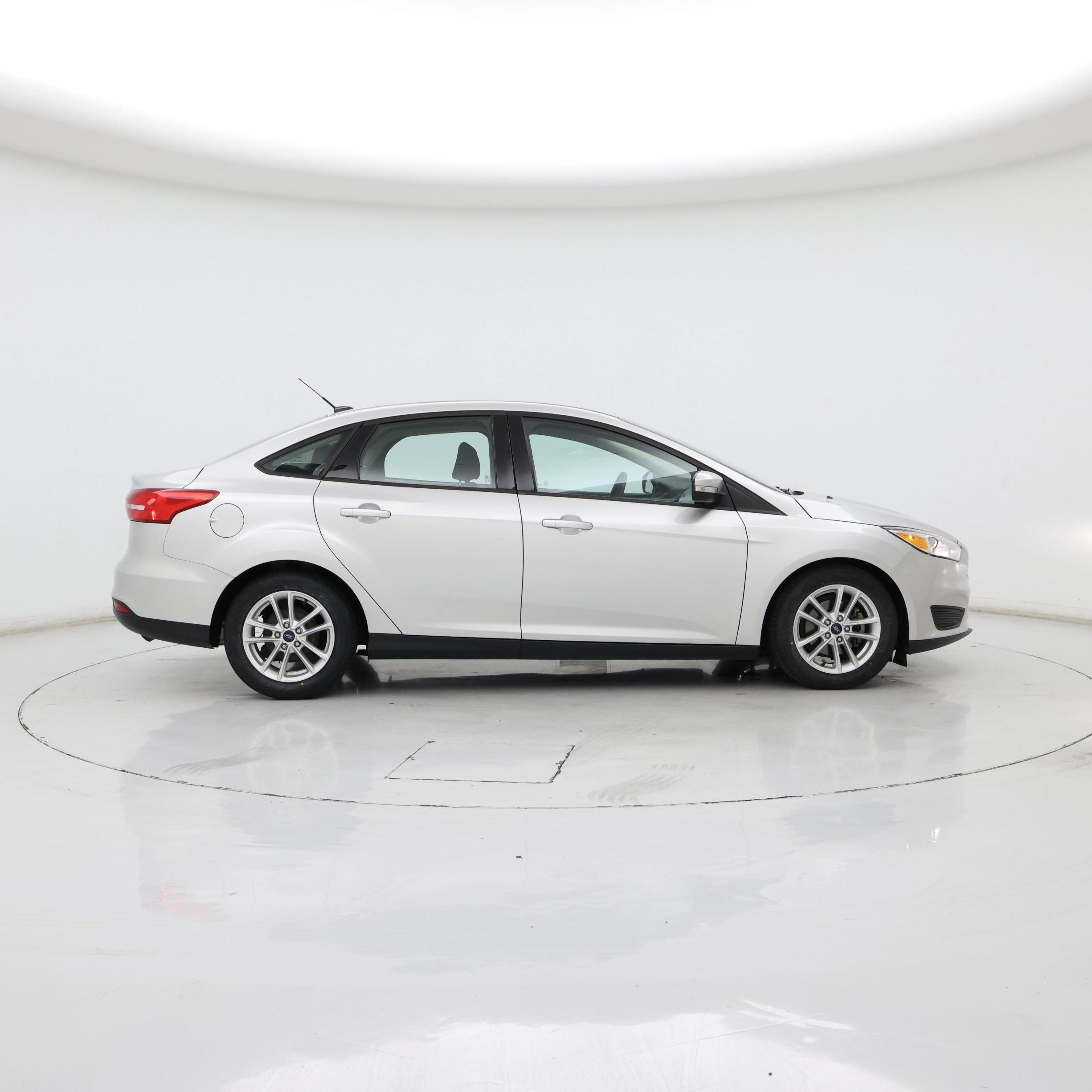 Thumbnail: 2016 Ford Focus - 7