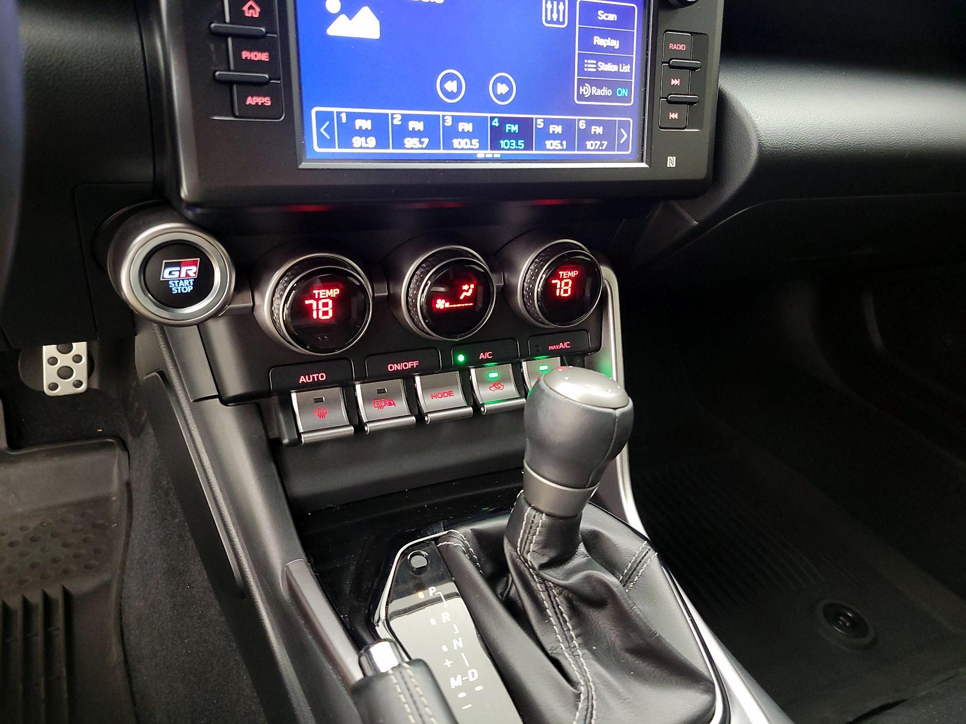 Thumbnail: 2022 Toyota GR86 - 15