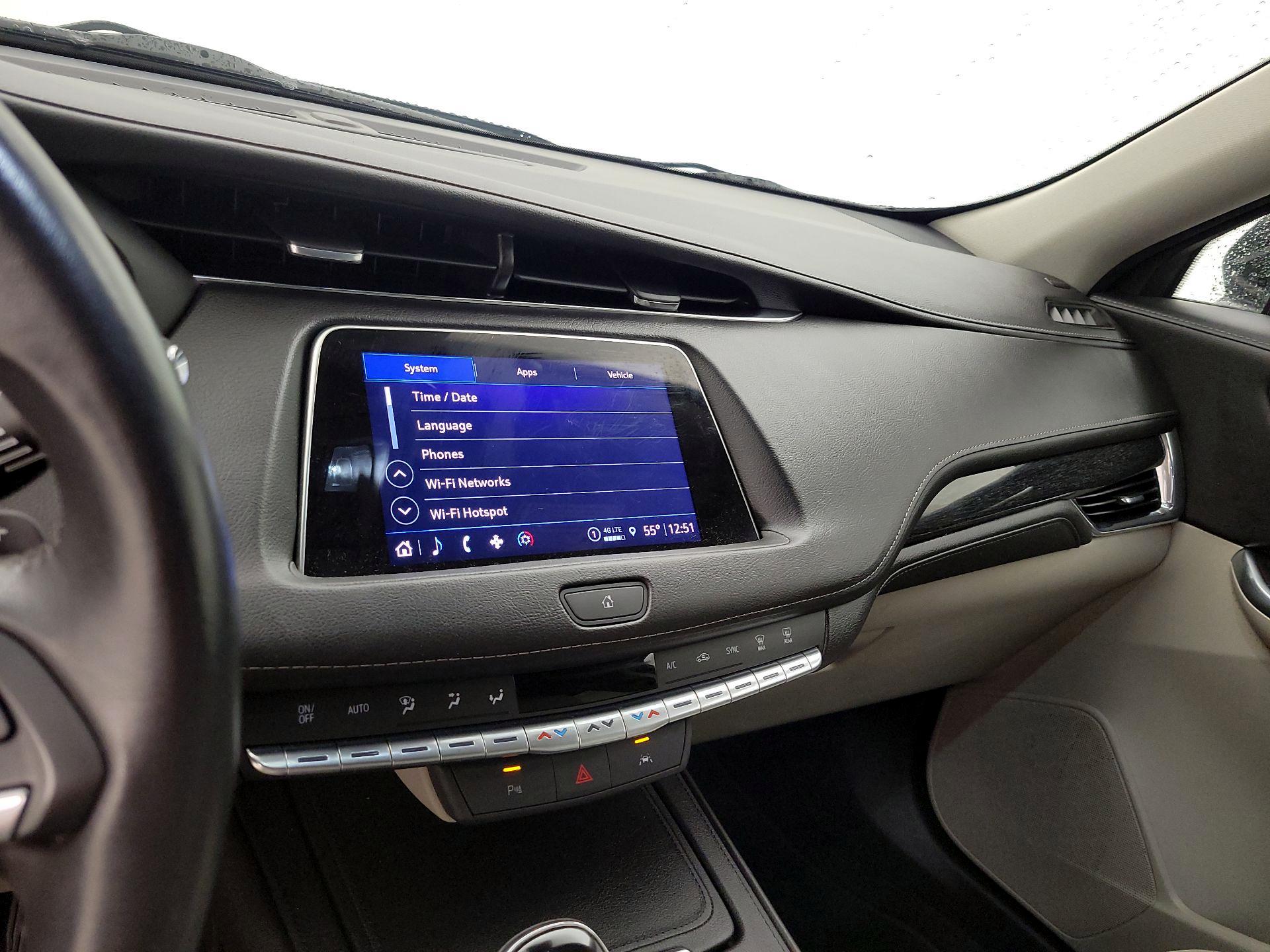 Thumbnail: 2023 Cadillac XT4 - 14