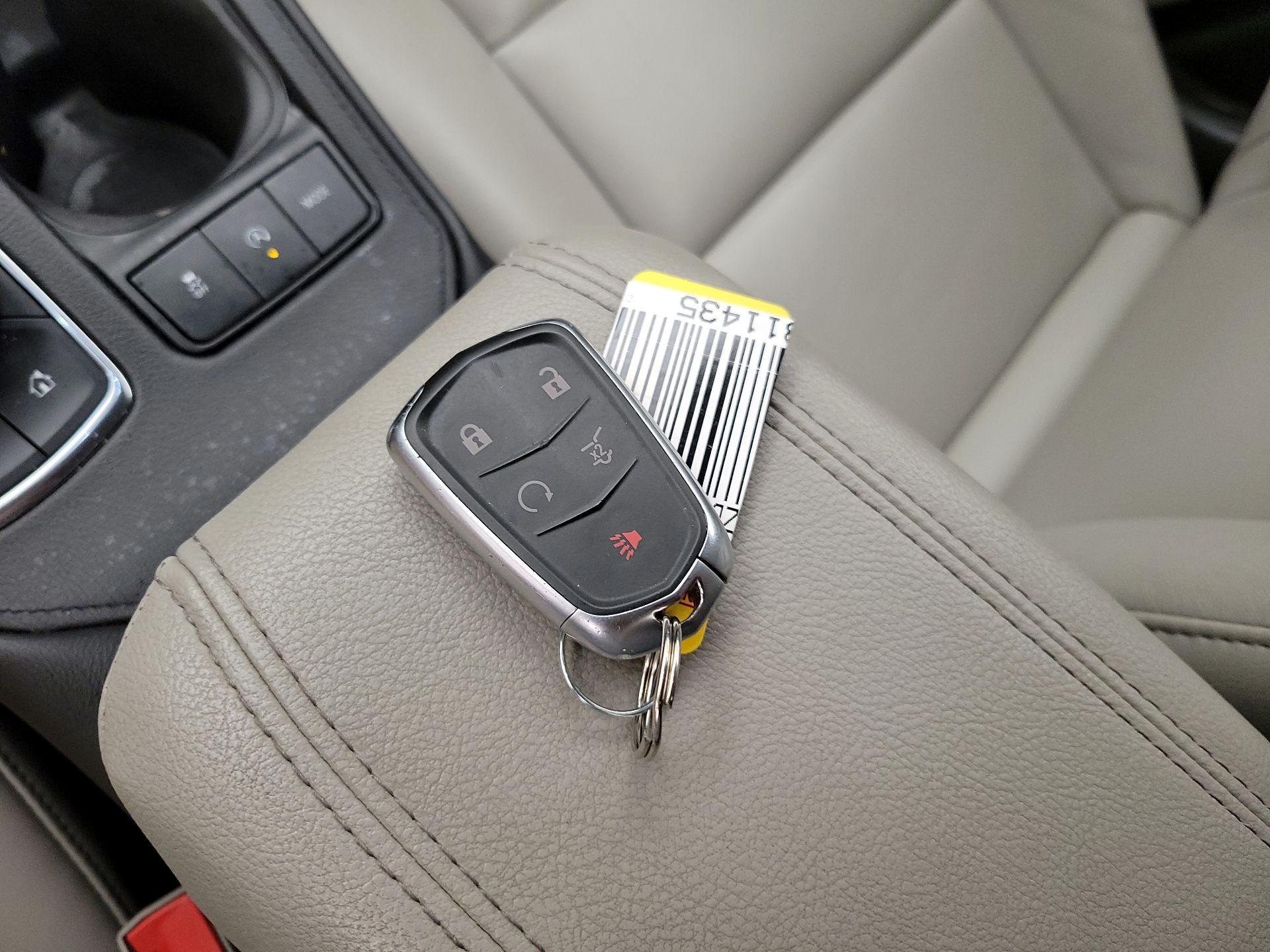 Thumbnail: 2023 Cadillac XT4 - 20