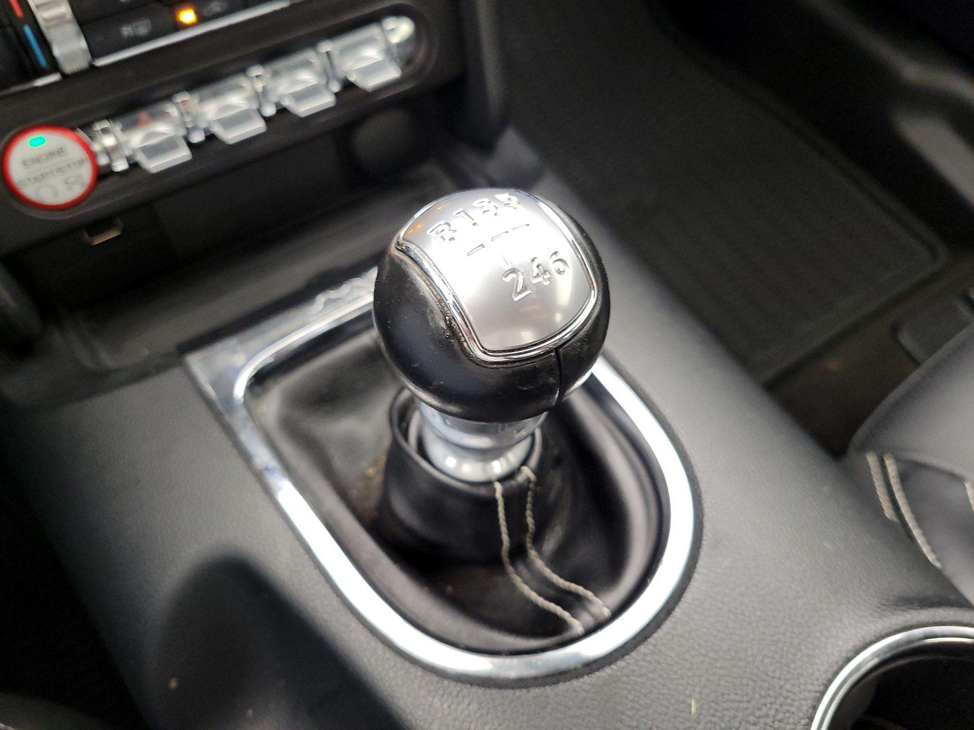 Thumbnail: 2015 Ford Mustang - 15
