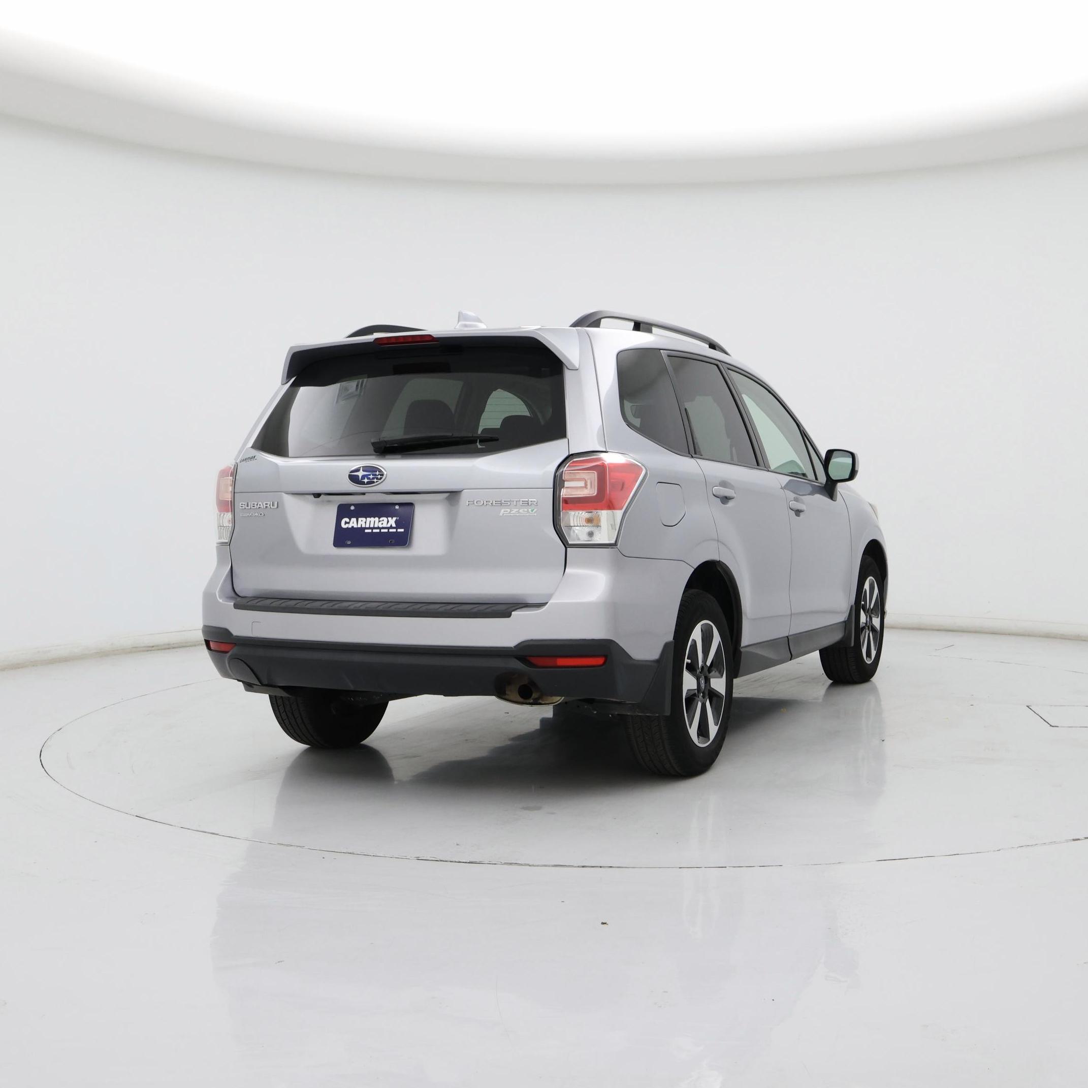 Thumbnail: 2017 Subaru Forester - 8