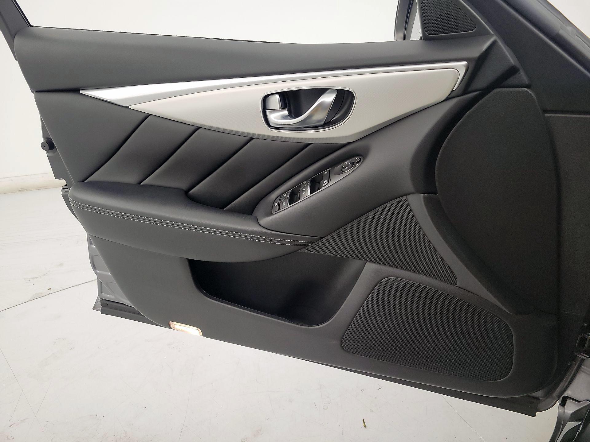 Thumbnail: 2020 INFINITI Q50 - 12