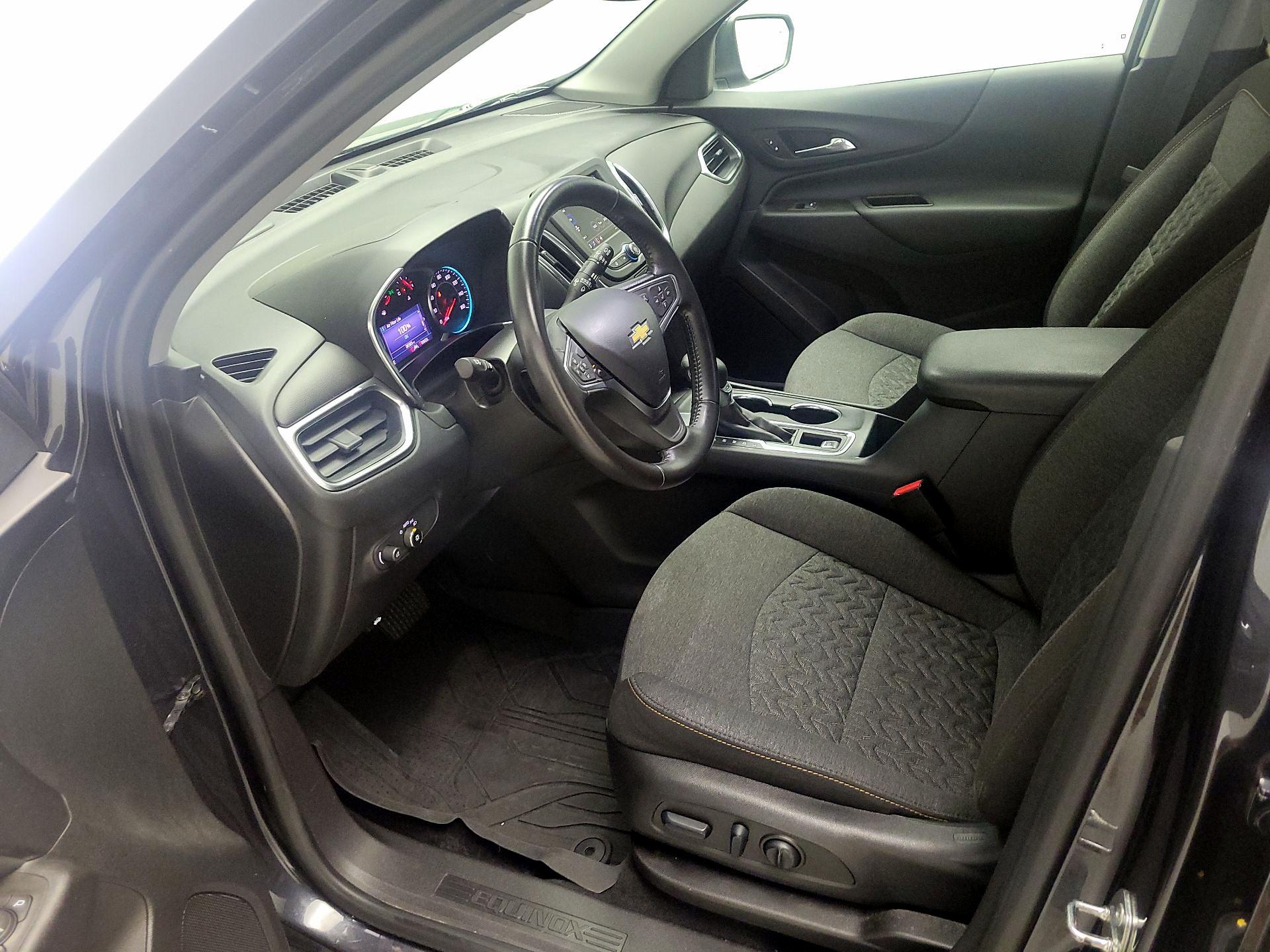 Thumbnail: 2022 Chevrolet Equinox - 11