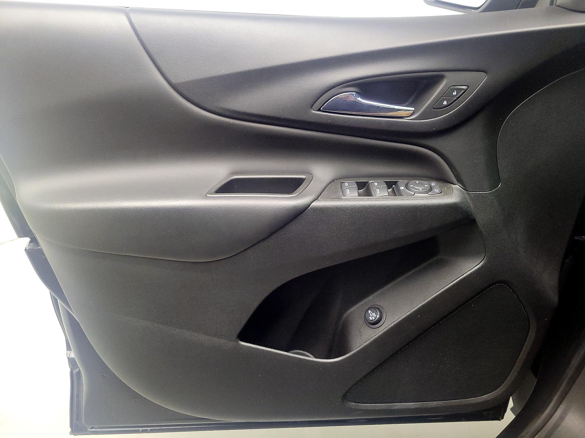 Thumbnail: 2022 Chevrolet Equinox - 12