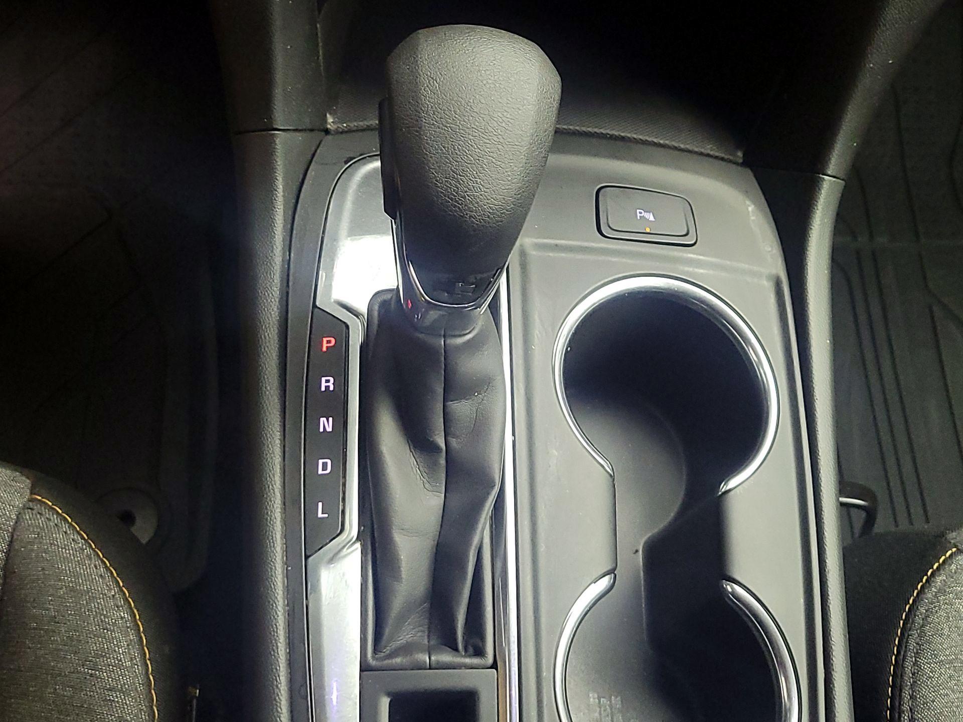 Thumbnail: 2022 Chevrolet Equinox - 17