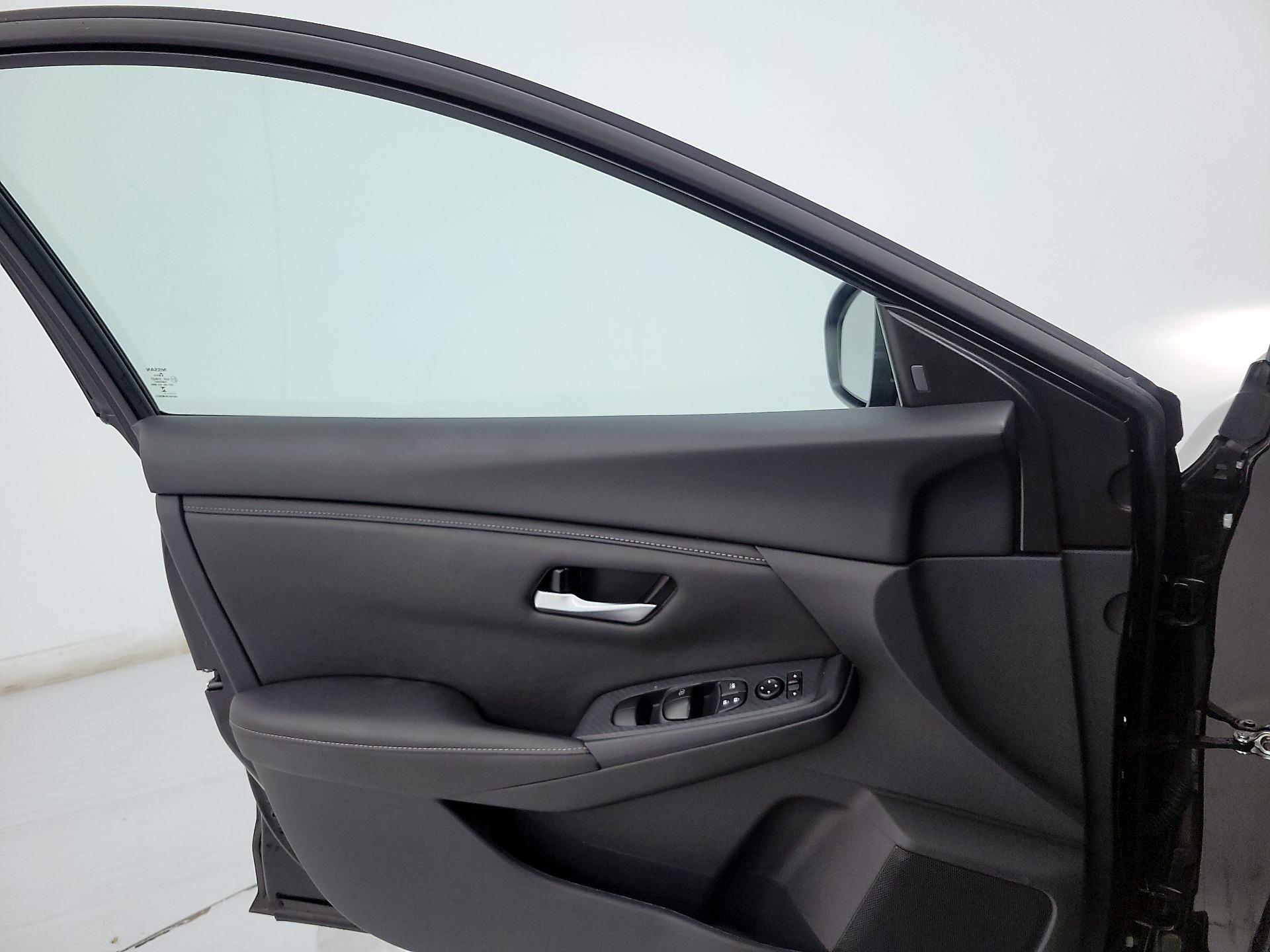 Thumbnail: 2025 Nissan Sentra - 12