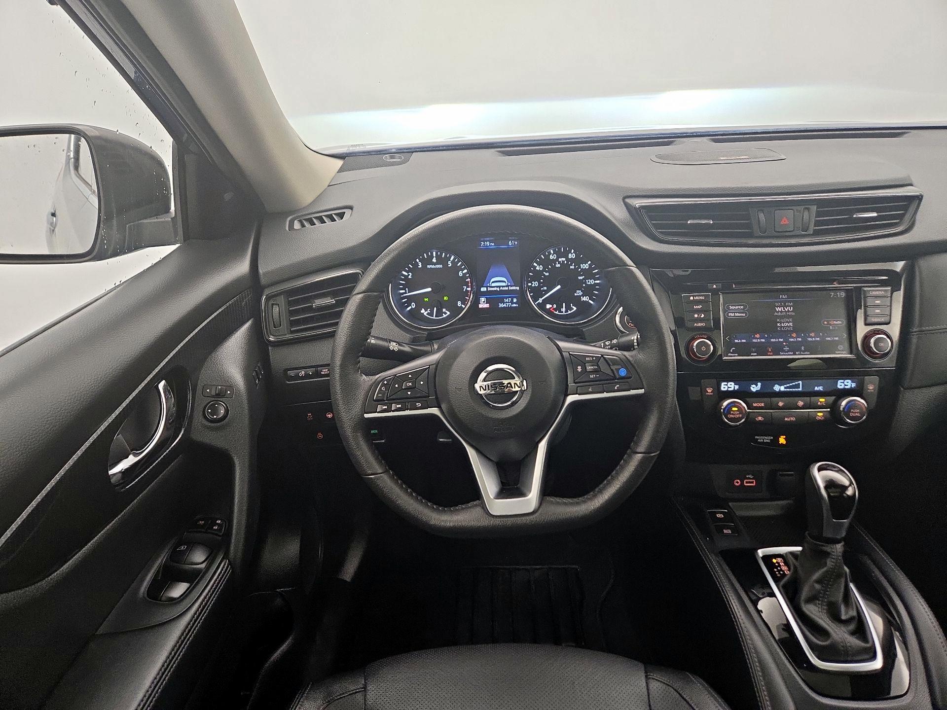 Thumbnail: 2020 Nissan Rogue - 10