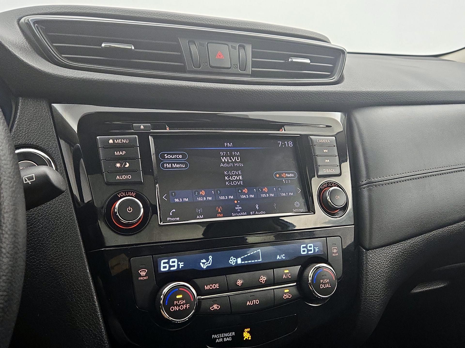 Thumbnail: 2020 Nissan Rogue - 15