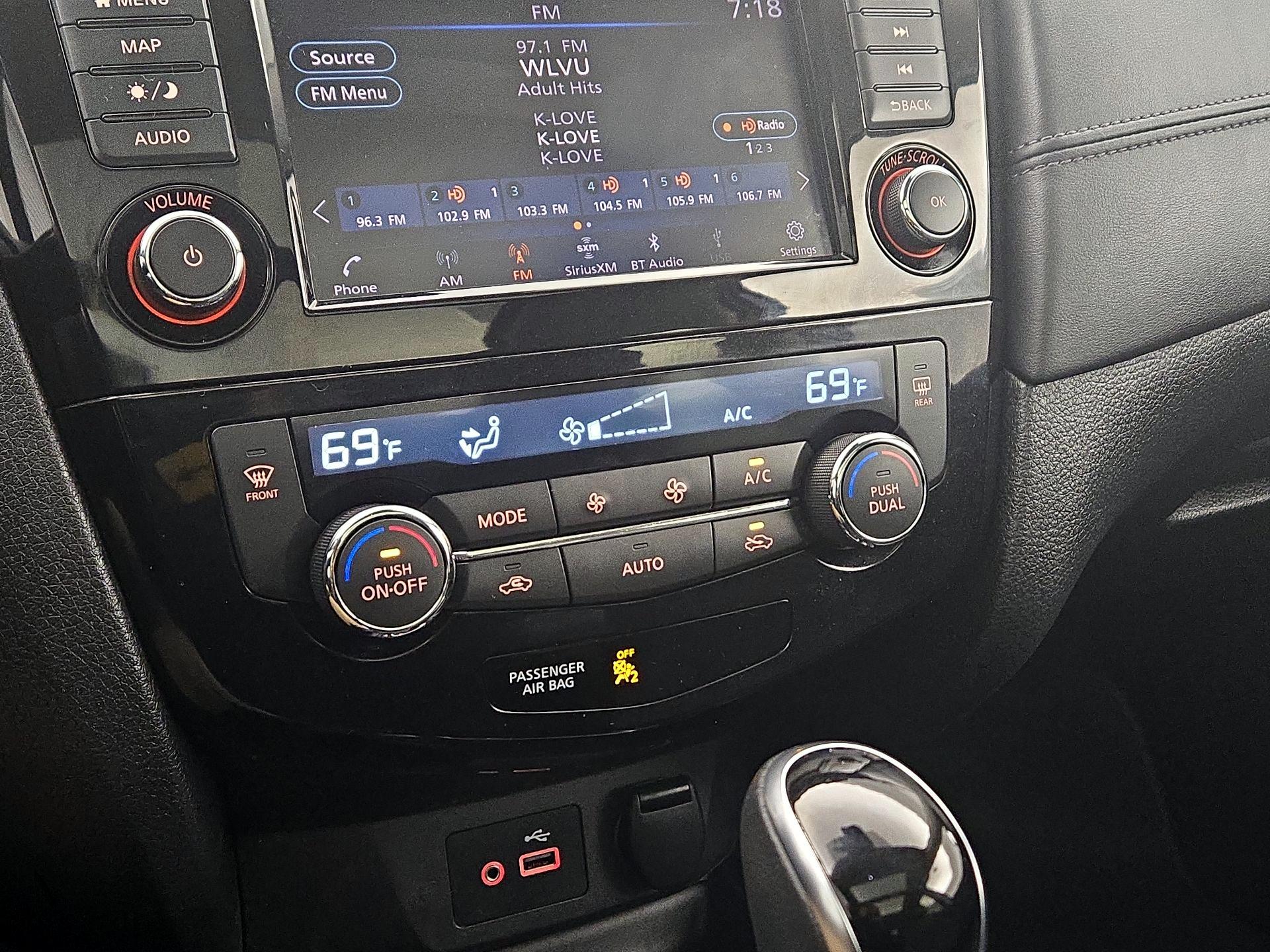 Thumbnail: 2020 Nissan Rogue - 16