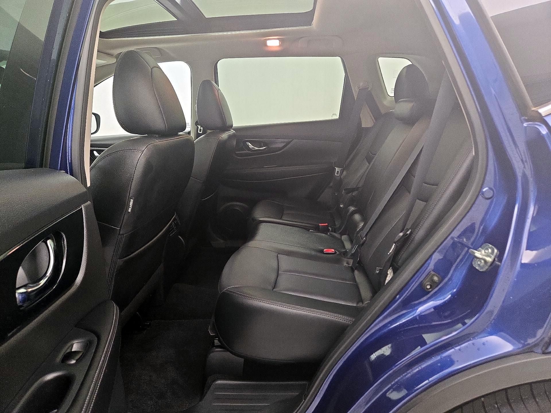 Thumbnail: 2020 Nissan Rogue - 20