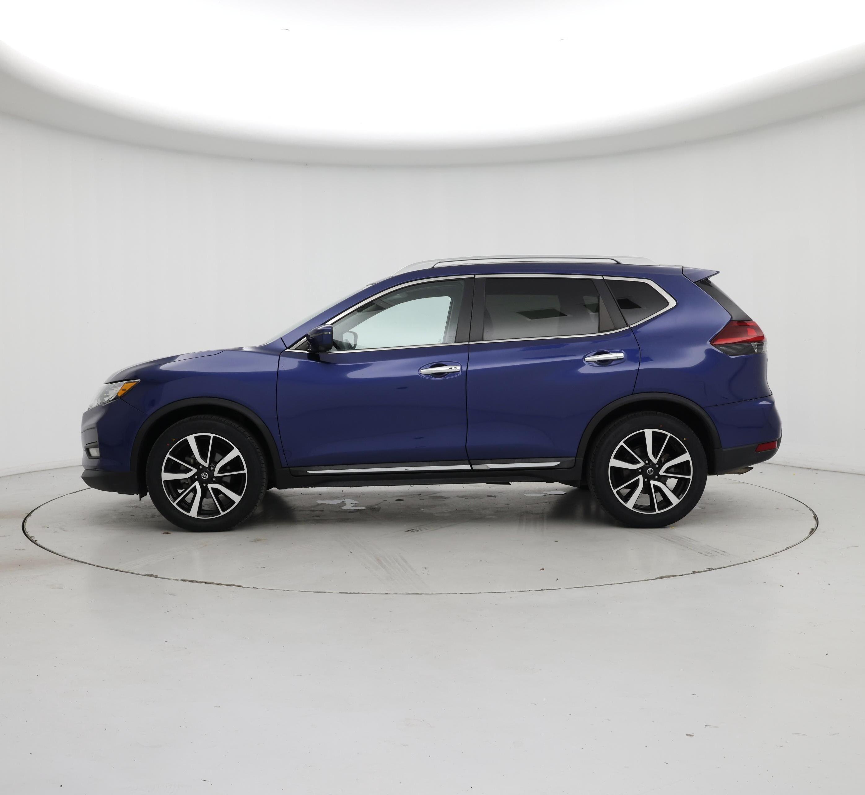 Thumbnail: 2020 Nissan Rogue - 3