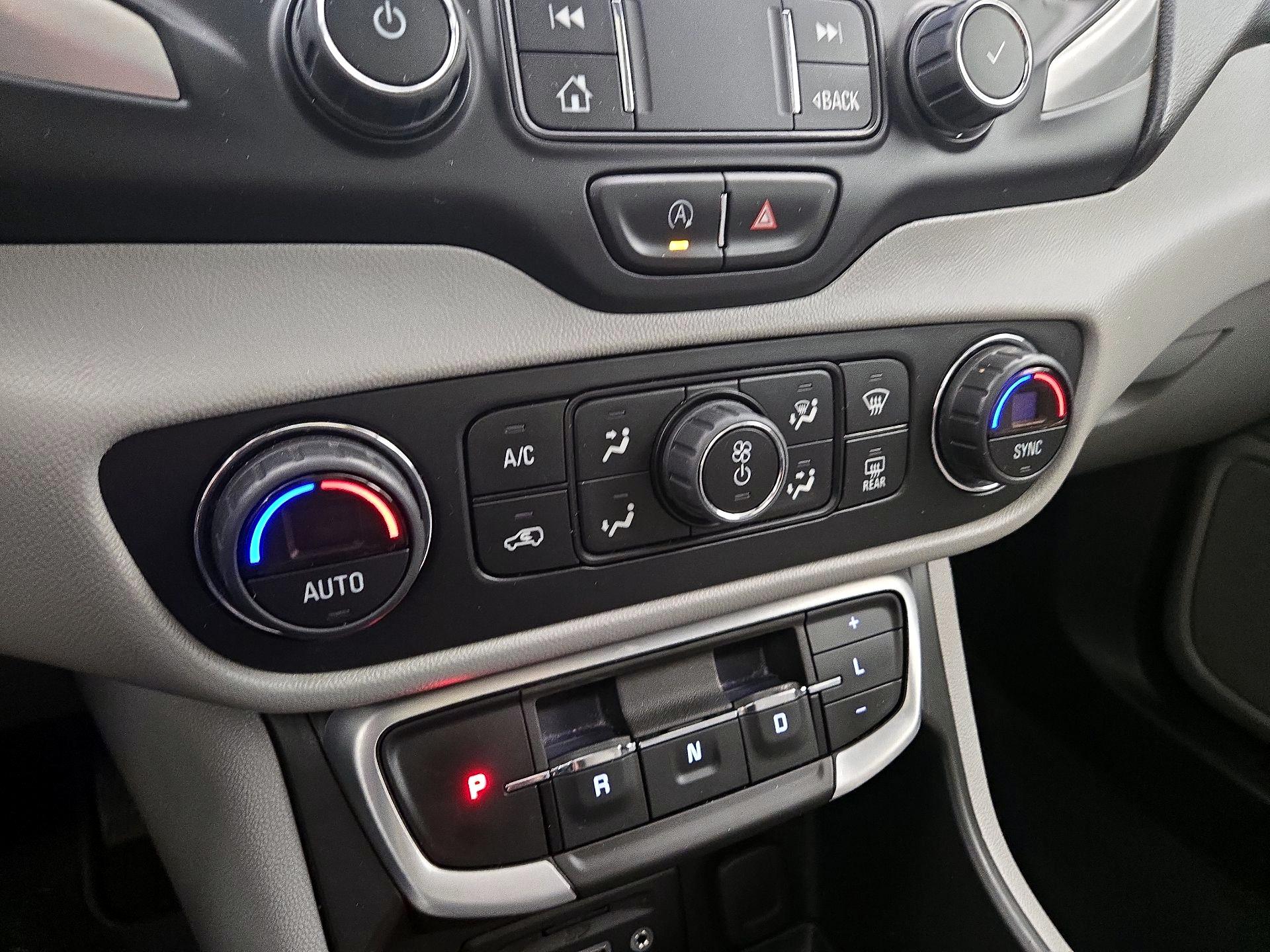 Thumbnail: 2022 GMC Terrain - 17