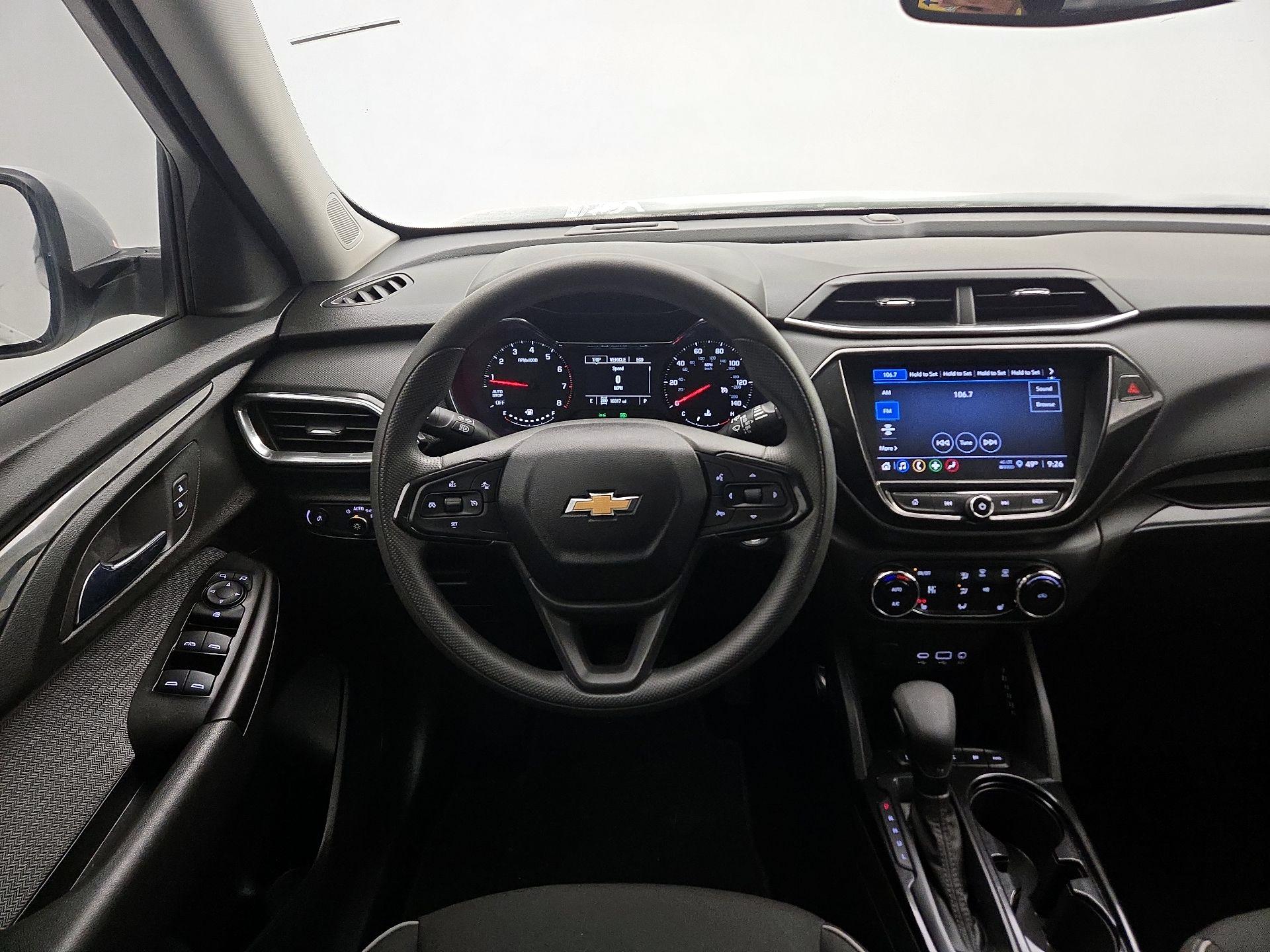 Thumbnail: 2023 Chevrolet TrailBlazer - 10