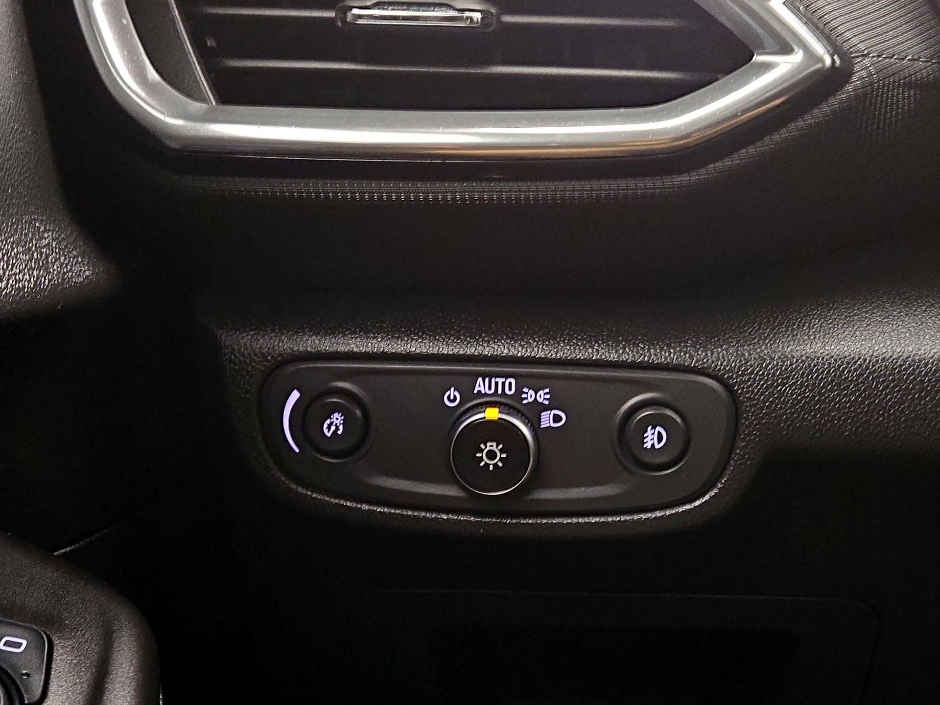 Thumbnail: 2023 Chevrolet TrailBlazer - 13