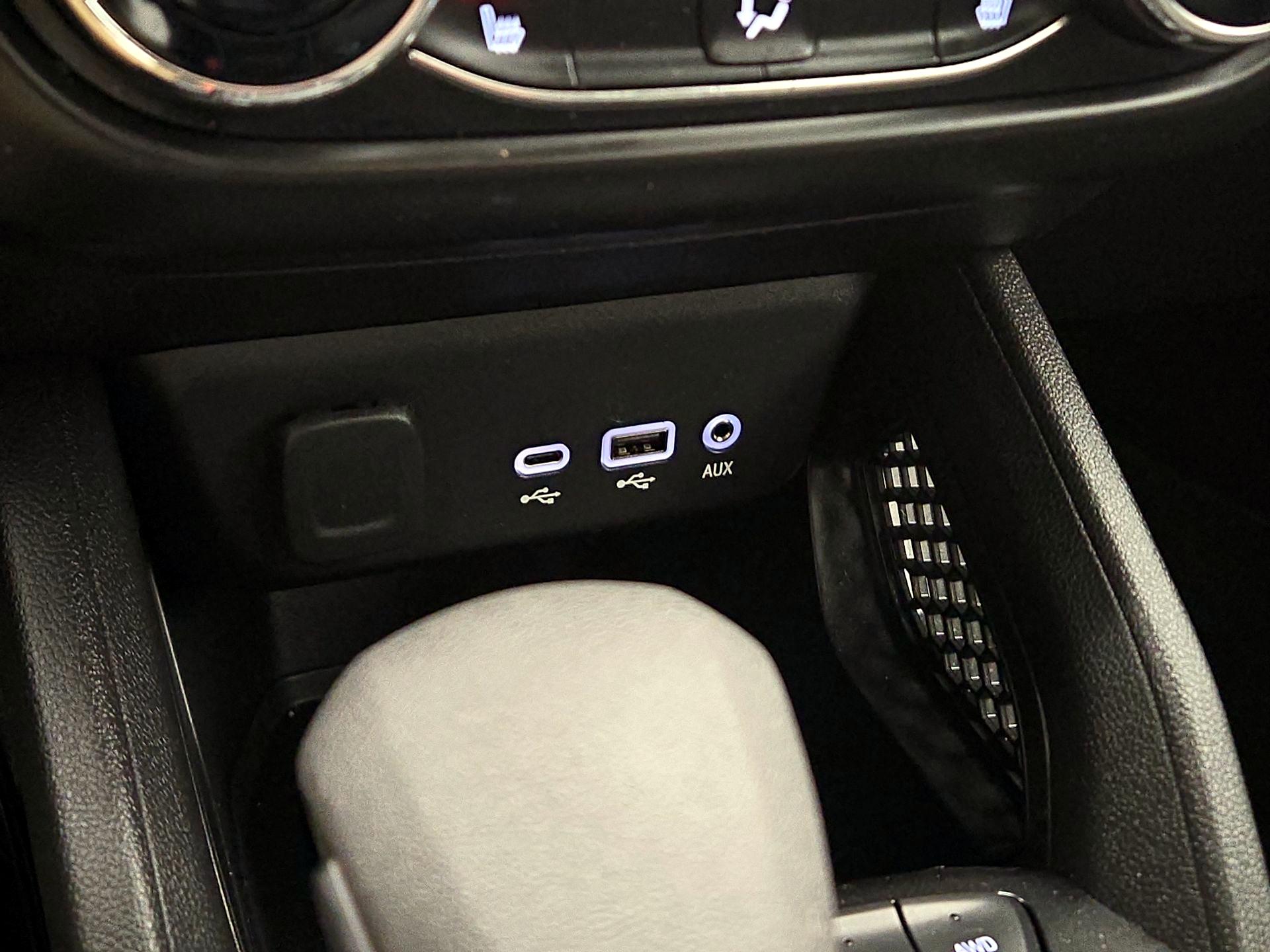 Thumbnail: 2023 Chevrolet TrailBlazer - 18