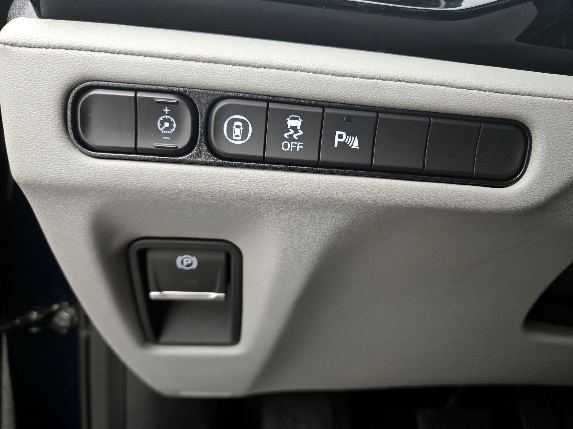 Thumbnail: 2023 Acura MDX - 13