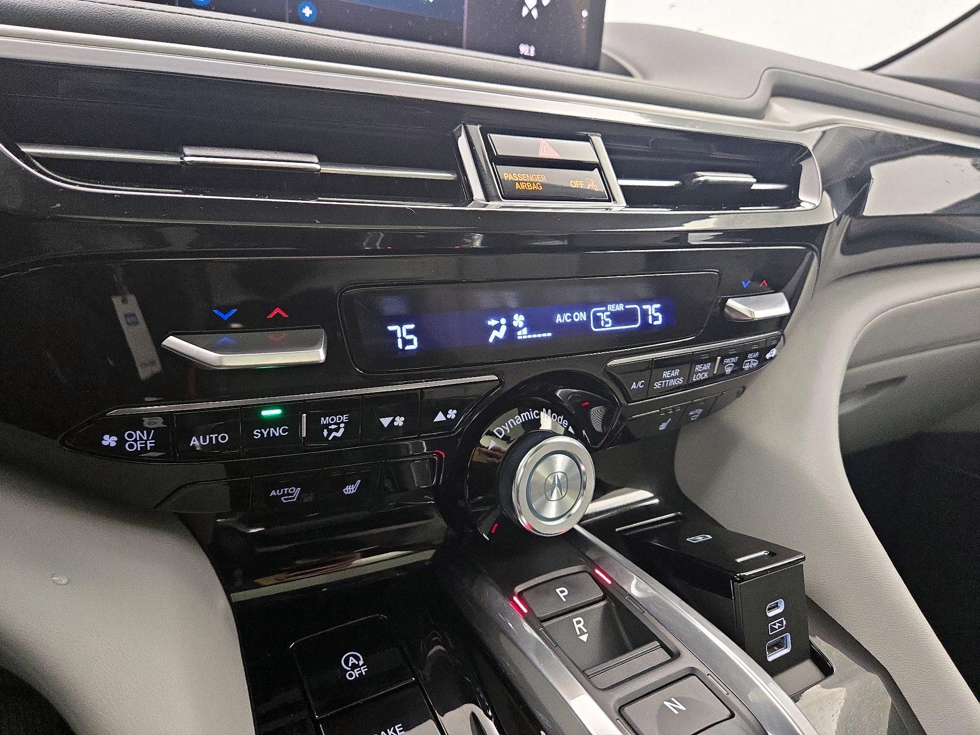 Thumbnail: 2023 Acura MDX - 17