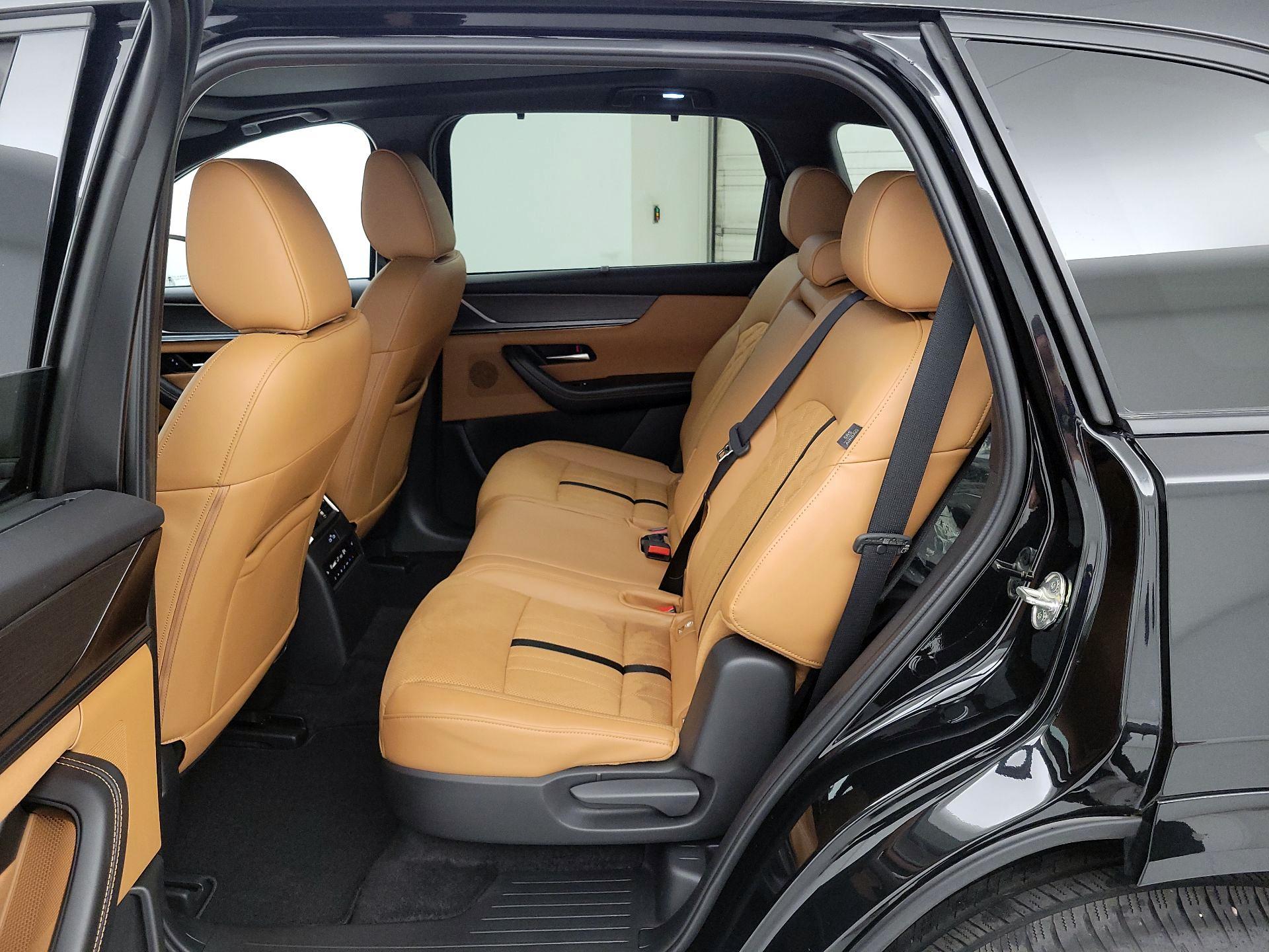 Thumbnail: 2025 Mazda CX-70 - 19