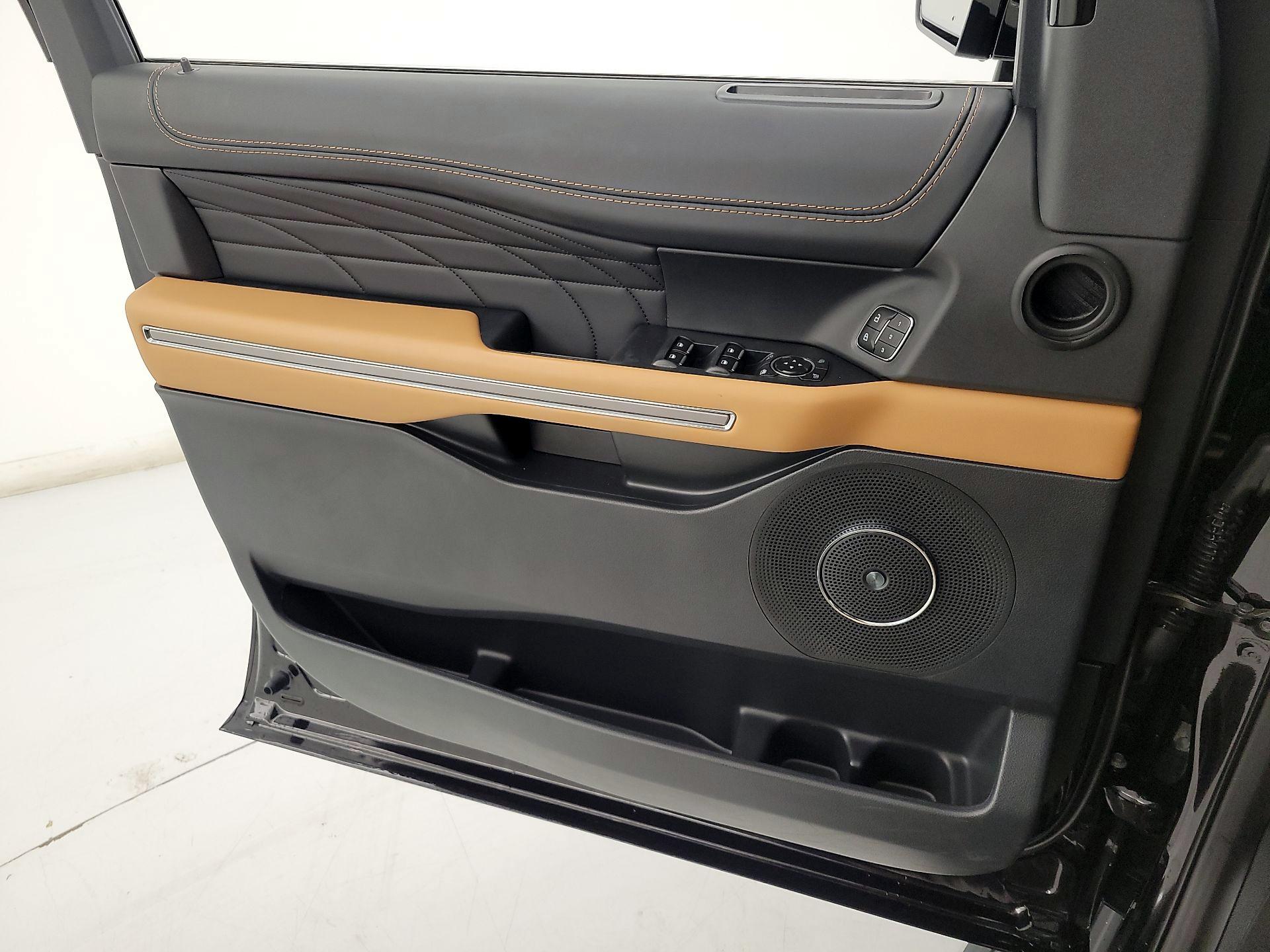 Thumbnail: 2024 Ford Expedition - 12