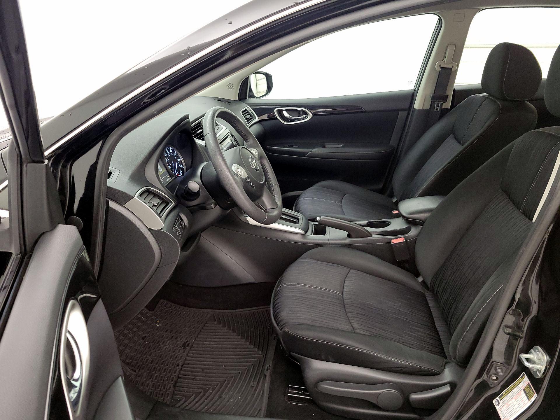 Thumbnail: 2017 Nissan Sentra - 11